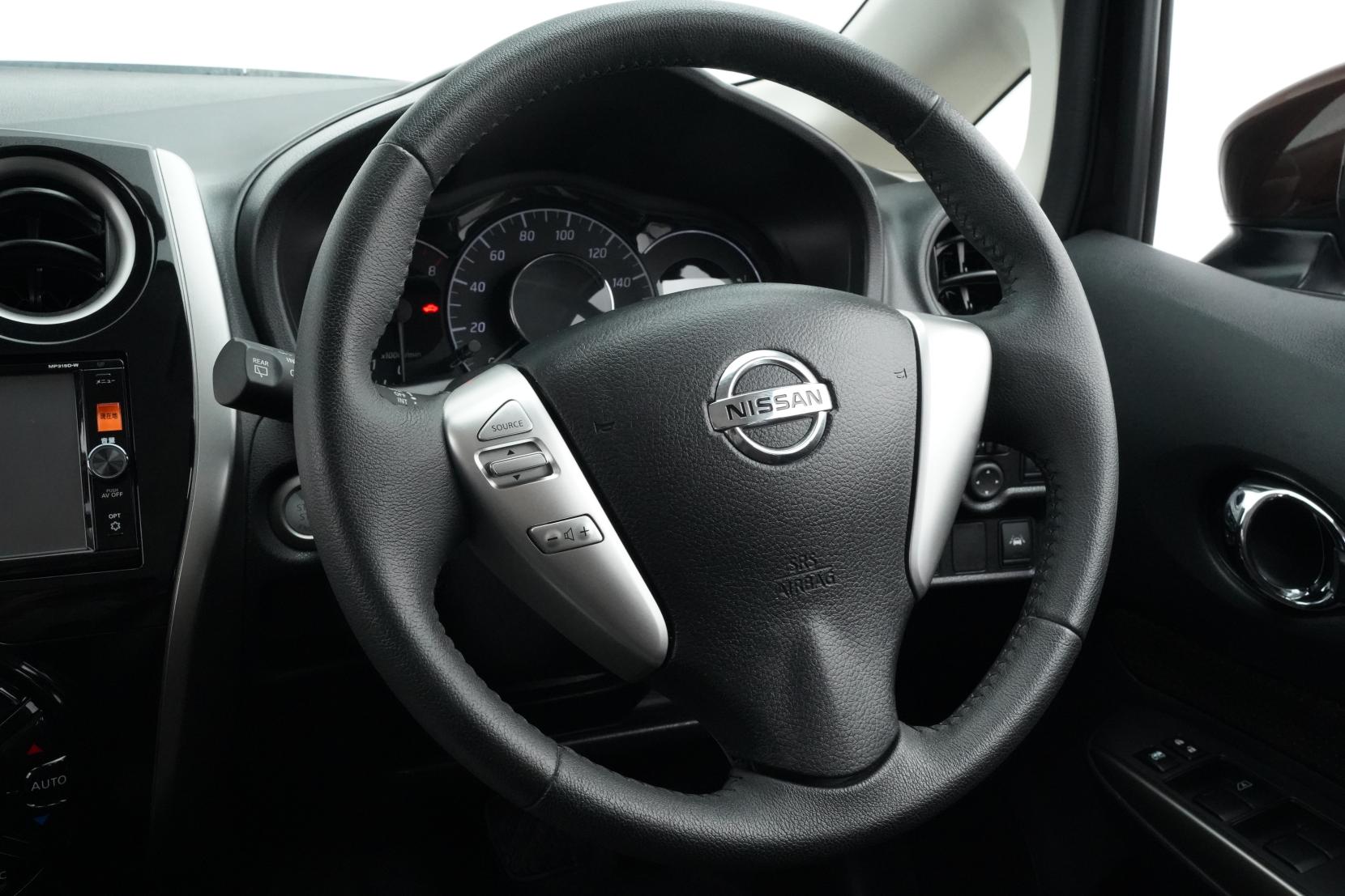 Nissan Note (2004–present) 1.2 MEDALIST