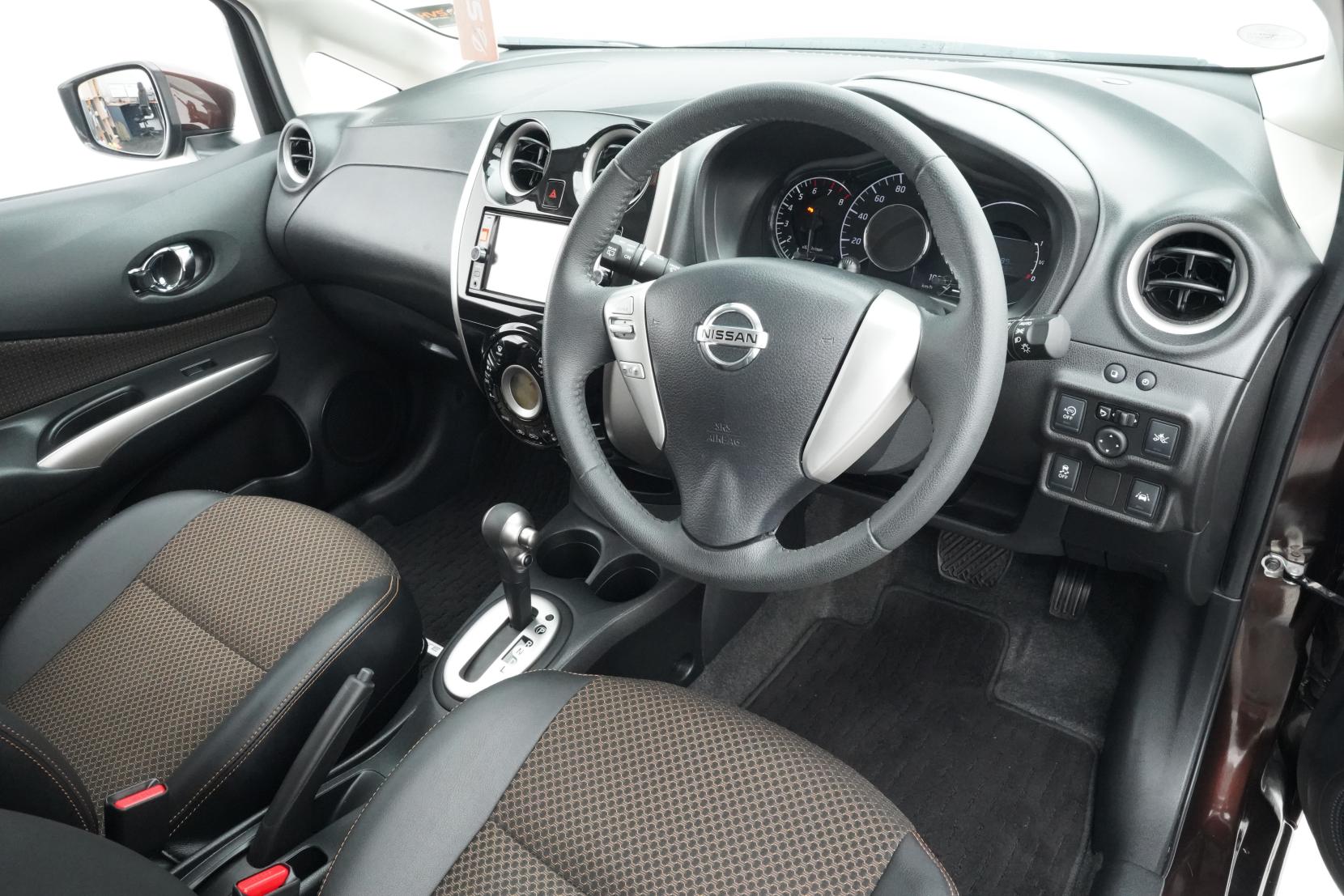 Nissan Note (2004–present) 1.2 MEDALIST