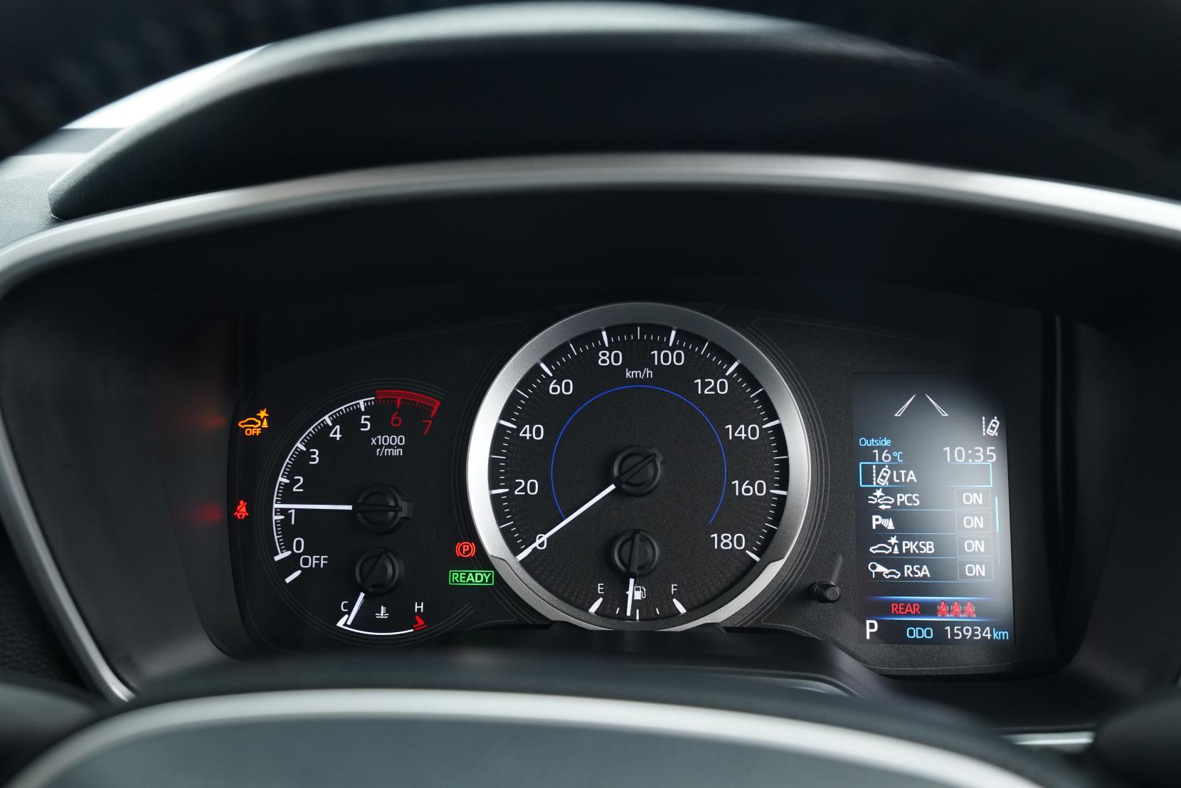 Toyota Corolla 1.8 Touring Hybrid S