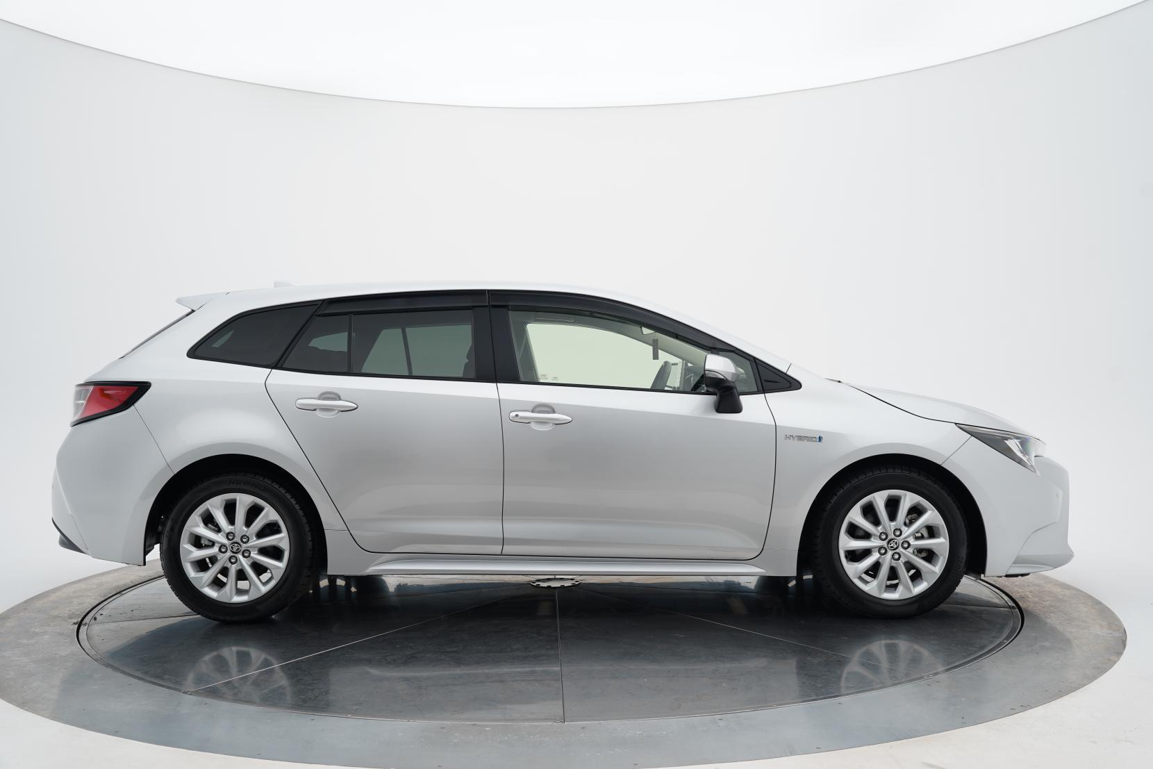 Toyota Corolla 1.8 Touring Hybrid S