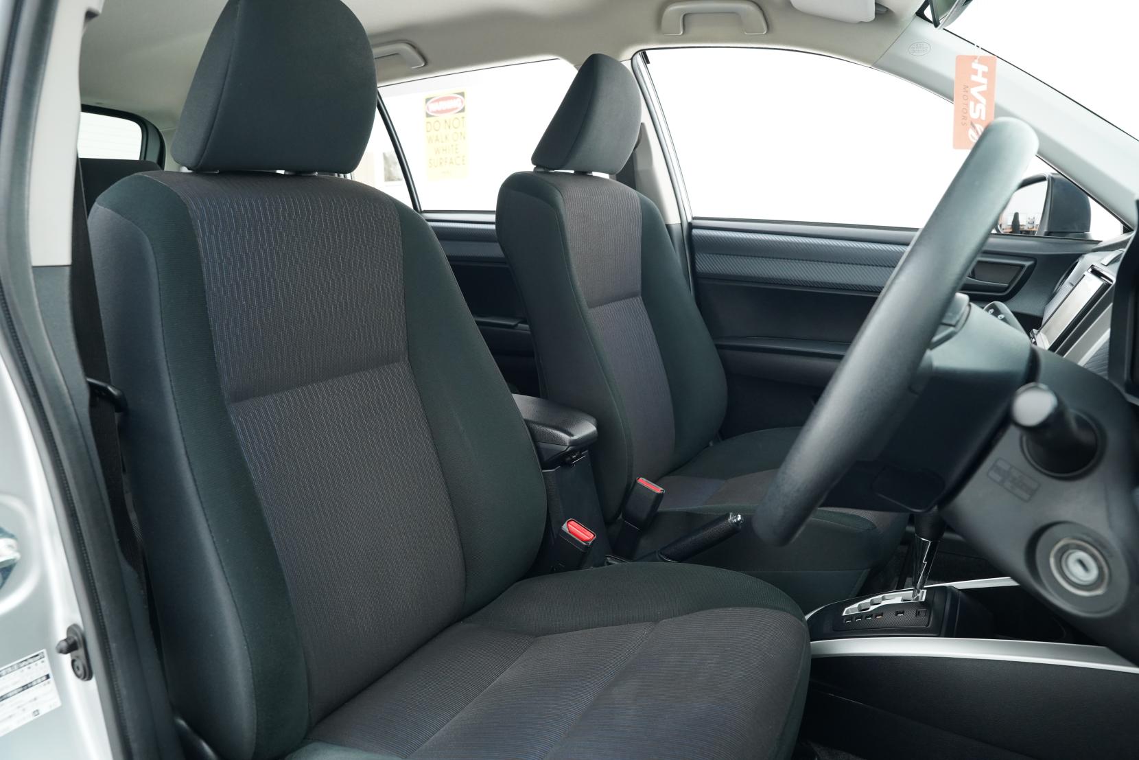 Toyota Corolla 1.5 Fielder Hybrid 8SRS