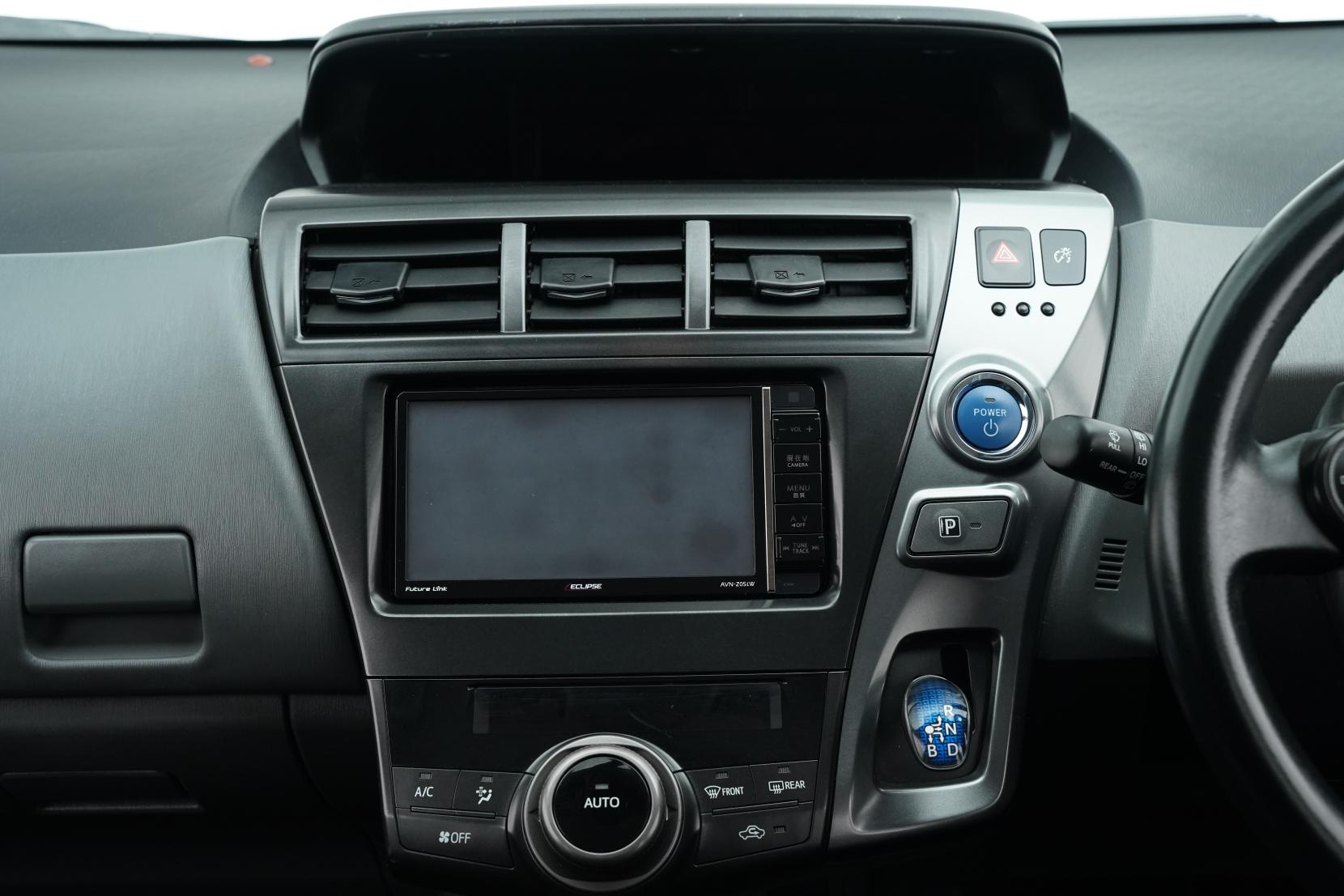 Toyota Prius 1.8 ALPHA S TUNE BLACK