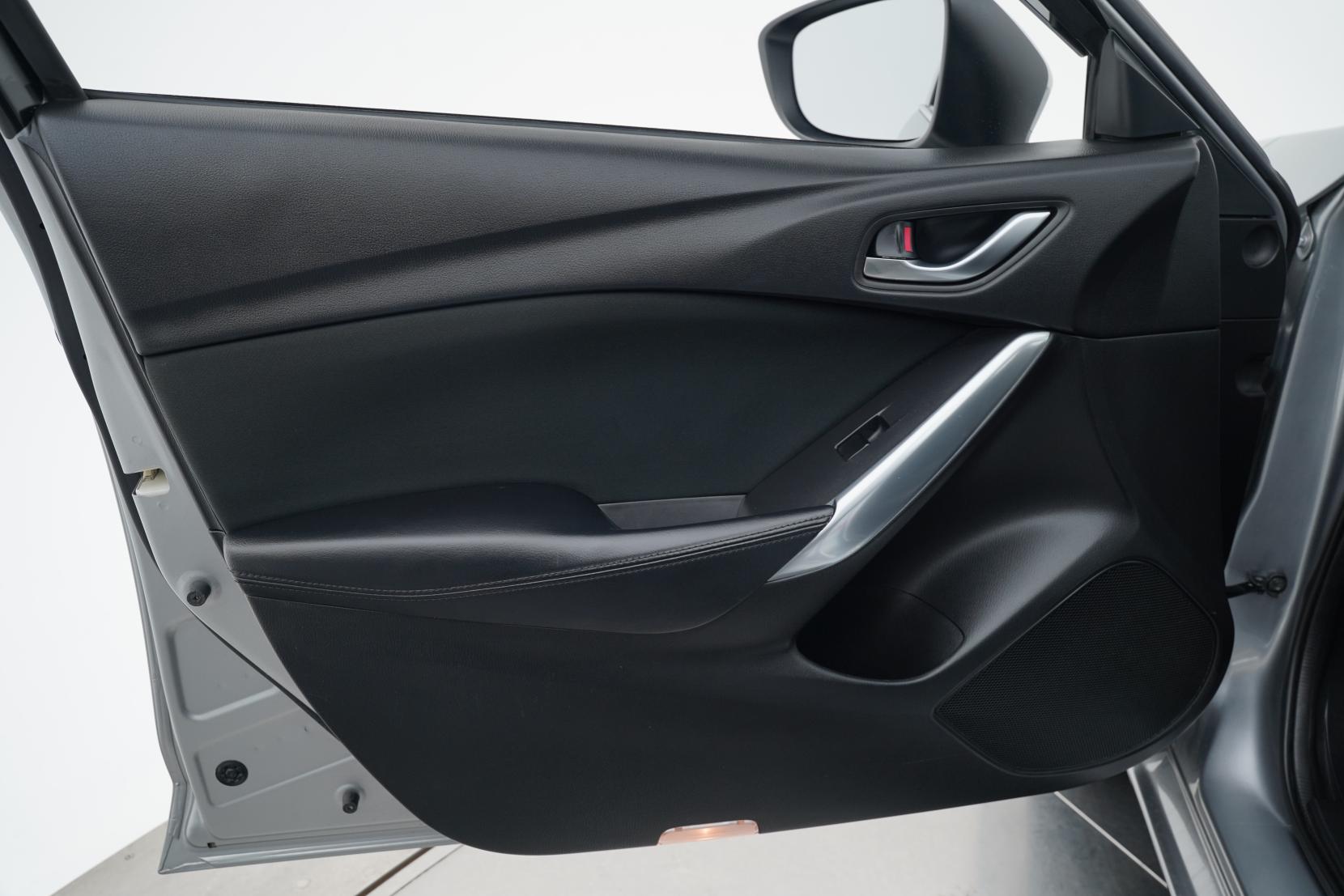 Mazda Atenza 2.0 SEDAN 20S