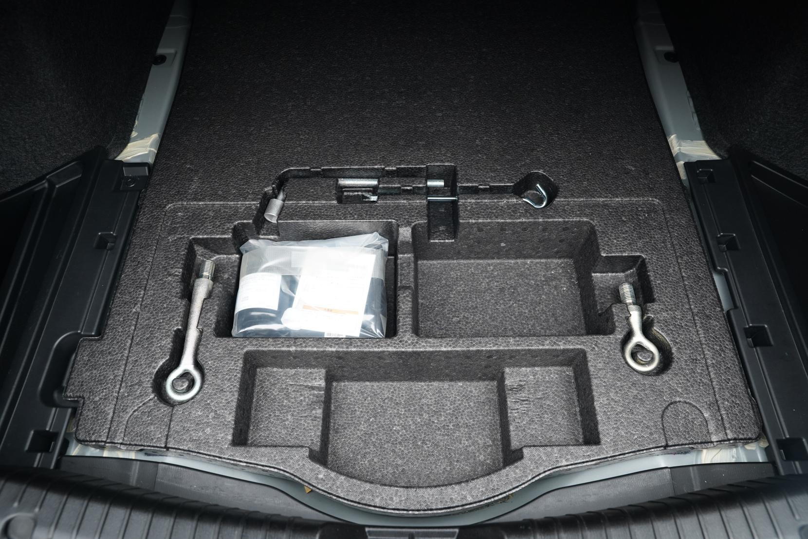 Mazda Atenza 2.0 SEDAN 20S