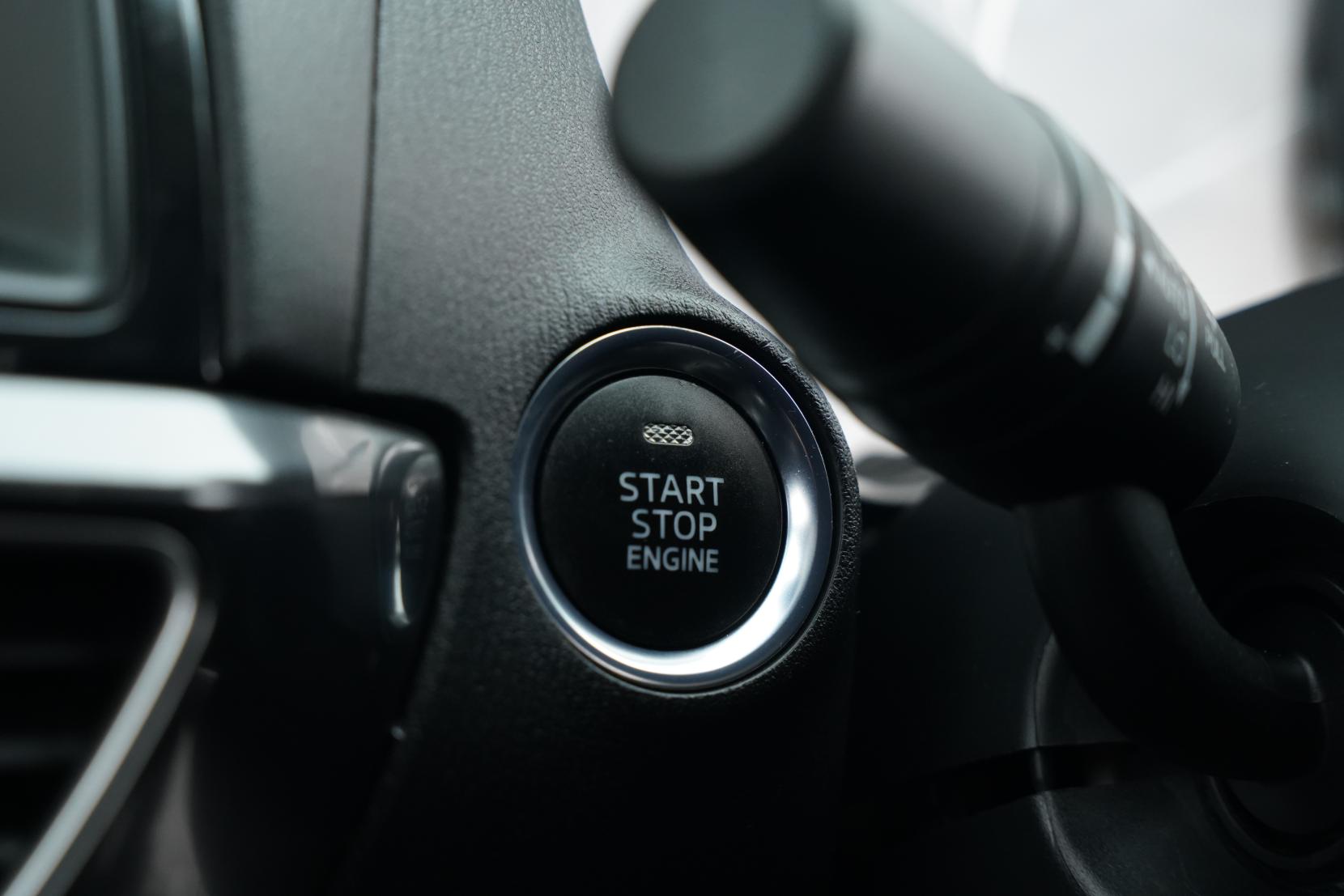 Mazda Atenza 2.0 SEDAN 20S