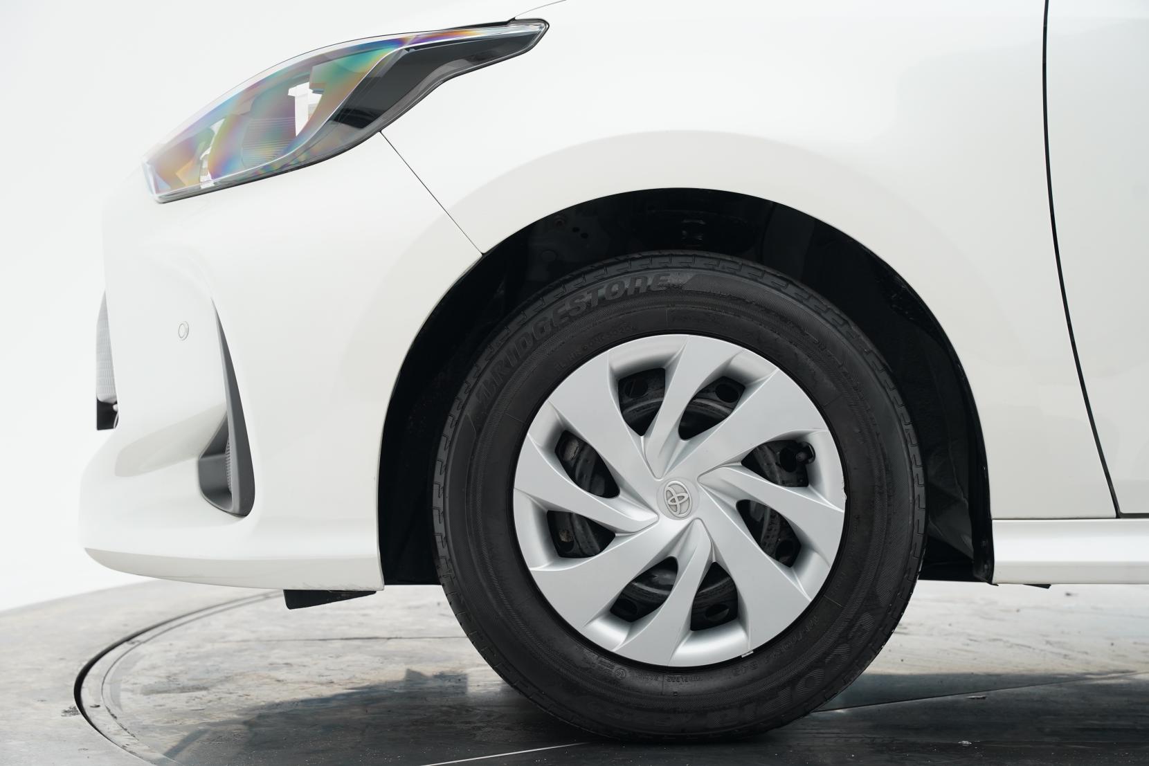 Toyota Yaris 1.5 Hybrid X