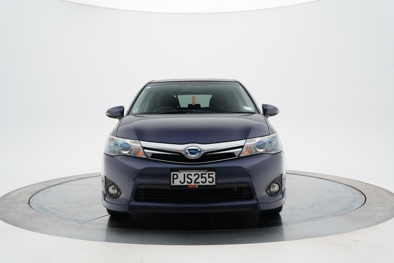 Toyota Corolla 1.5 Fielder Hybrid