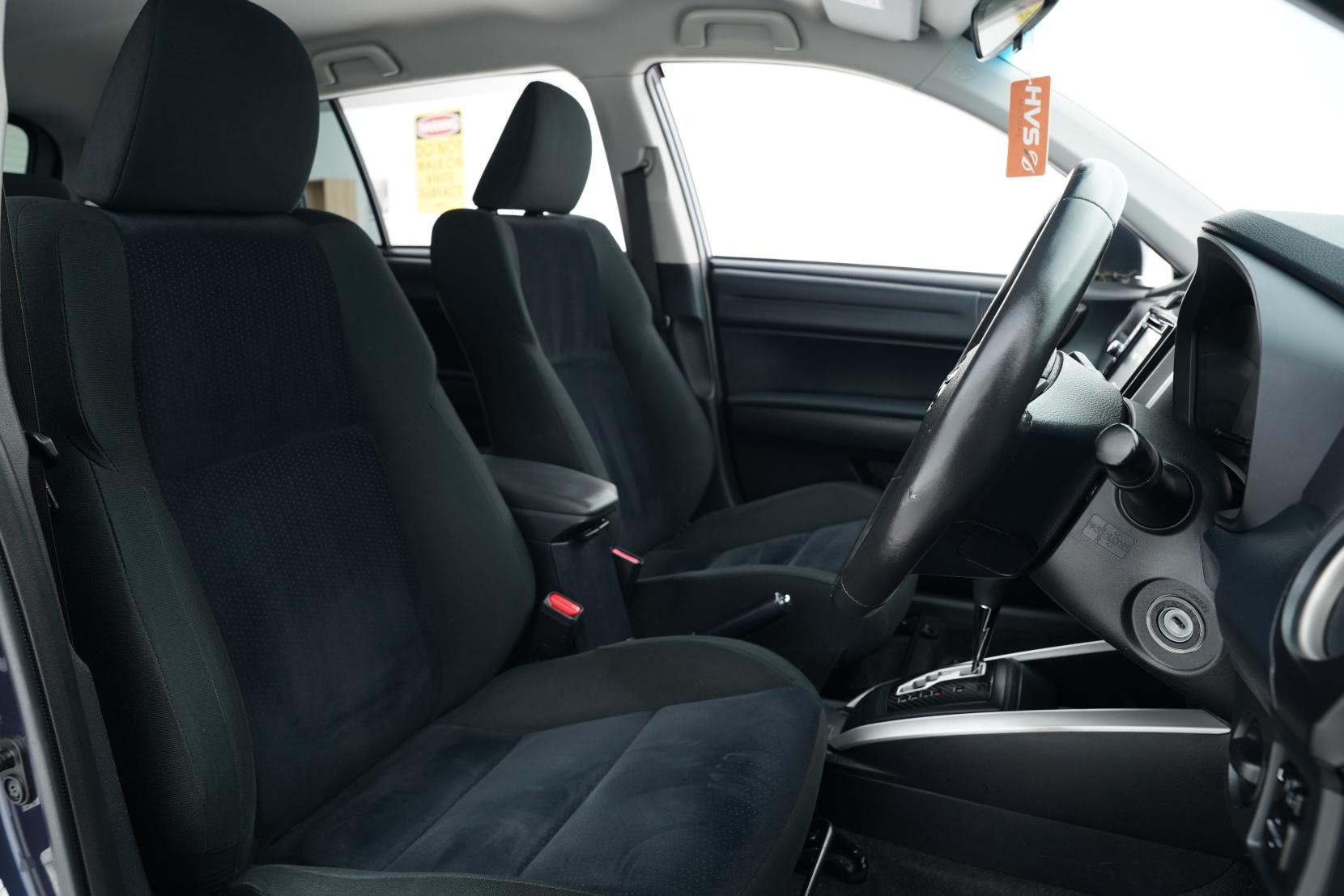 Toyota Corolla 1.5 Fielder Hybrid