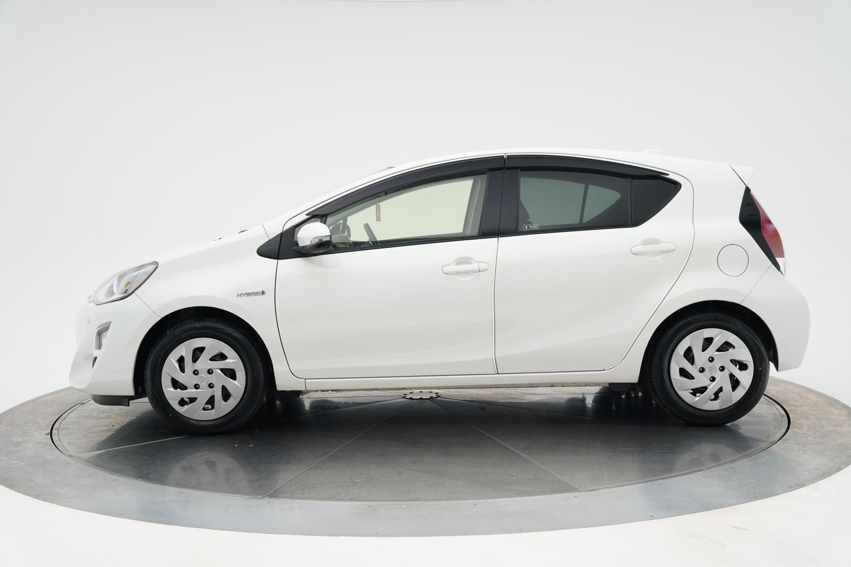Toyota Aqua 1.5 Hybrid G Cruise Control