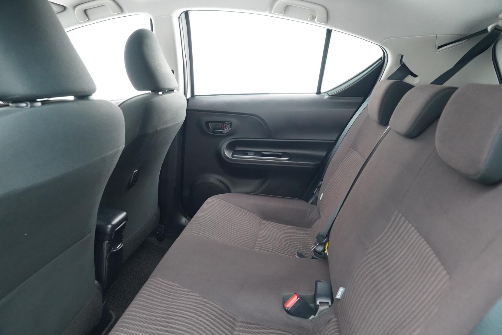 Toyota Aqua 1.5 Hybrid G Cruise Control