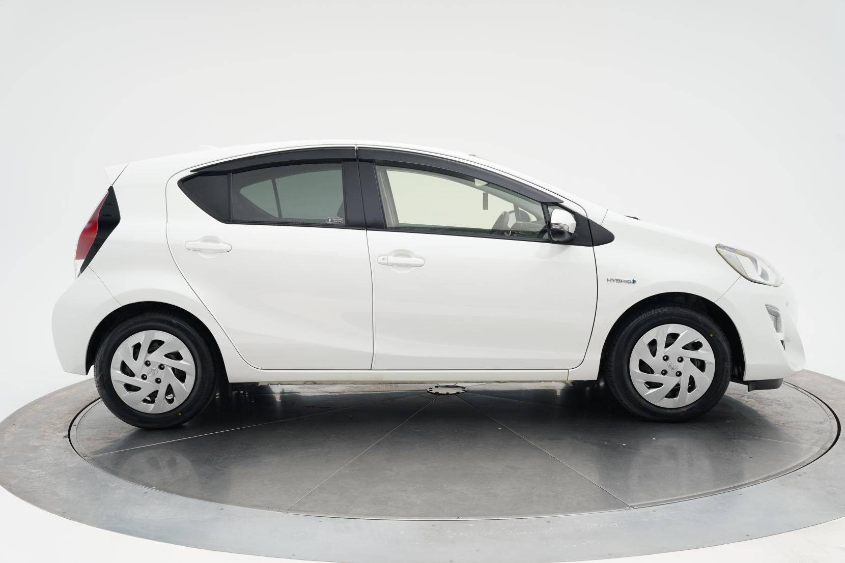 Toyota Aqua 1.5 Hybrid G Cruise Control