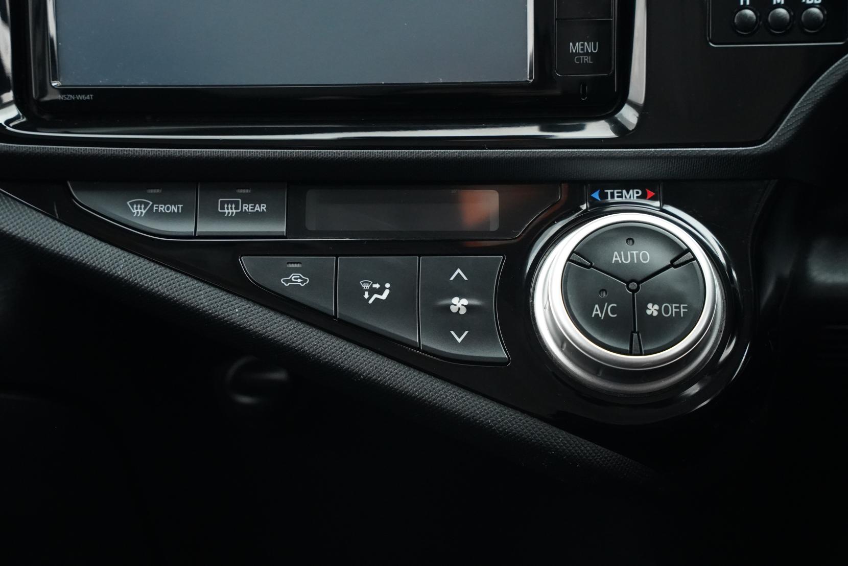 Toyota Aqua 1.5 Hybrid G Cruise Control