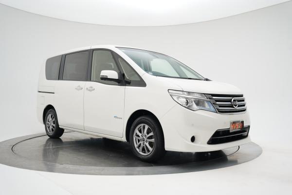 Nissan Serena (1991 – present) 2.0 Hybrid 20X V Selection