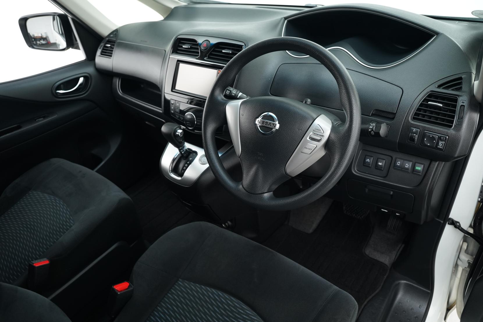 Nissan Serena (1991 – present) 2.0 Hybrid 20X V Selection