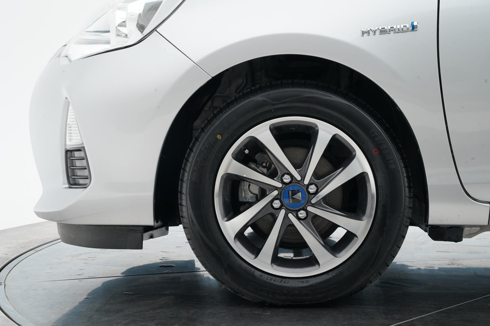 Toyota Aqua 1.5 G PUSH START