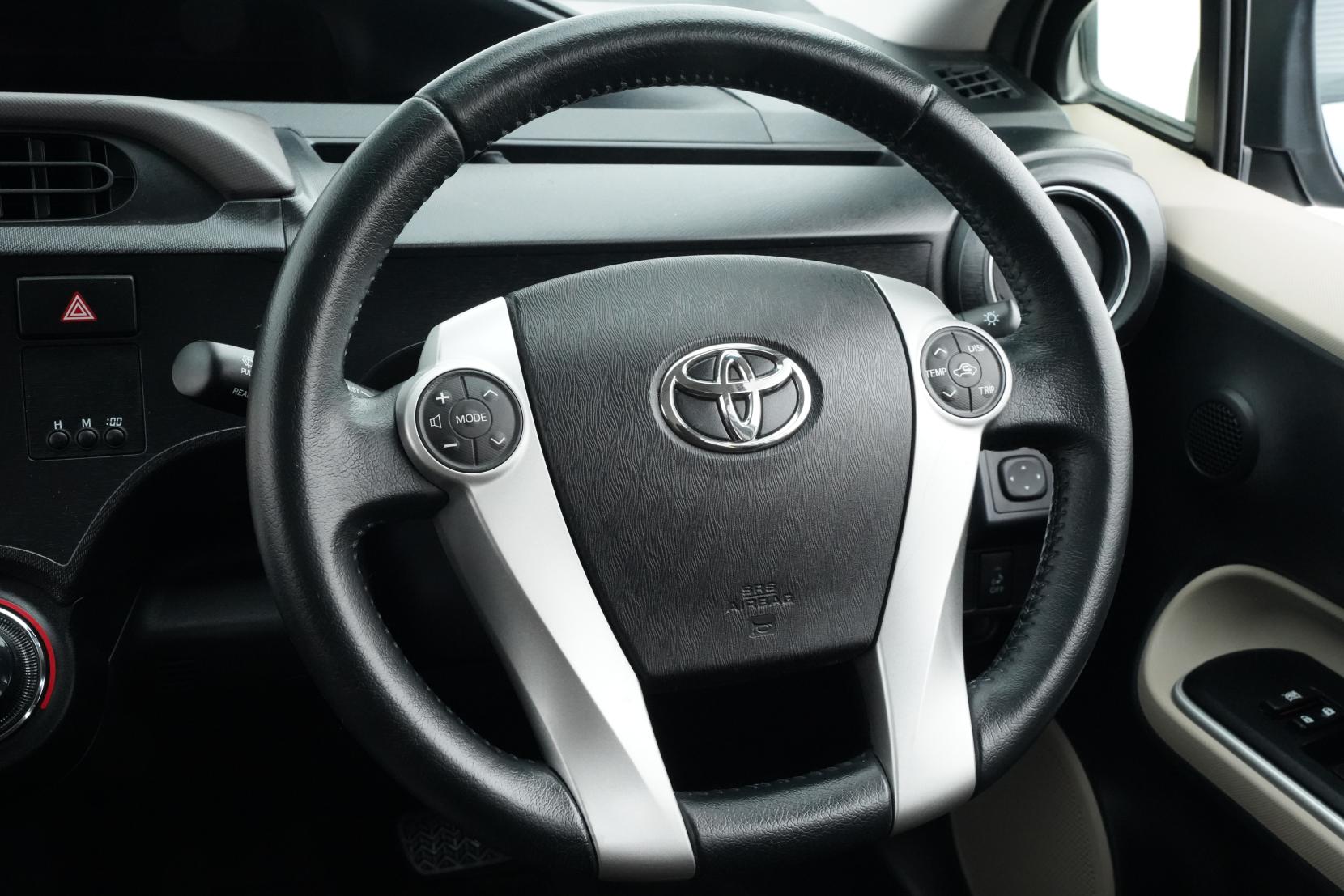 Toyota Aqua 1.5 G PUSH START