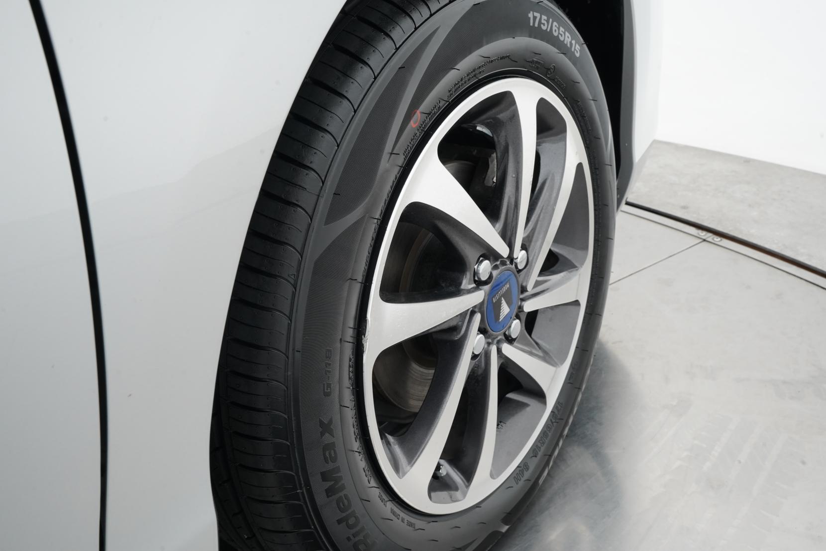 Toyota Aqua 1.5 G PUSH START