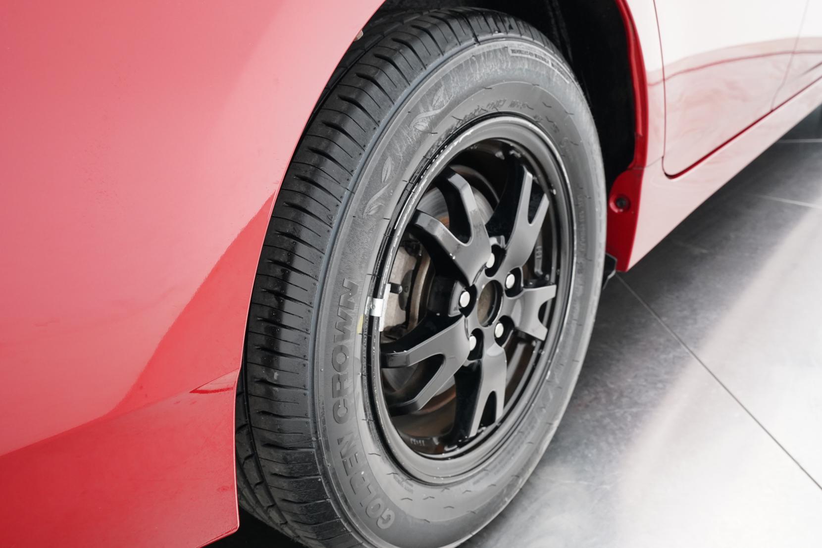 Toyota Prius 1.8 5D S