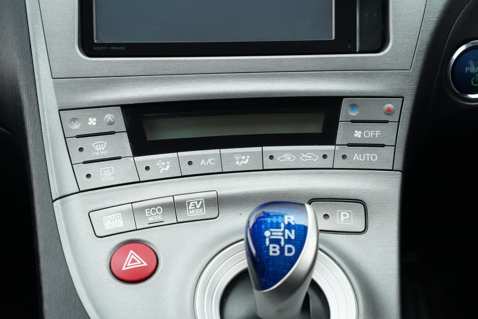 Toyota Prius 1.8 5D S