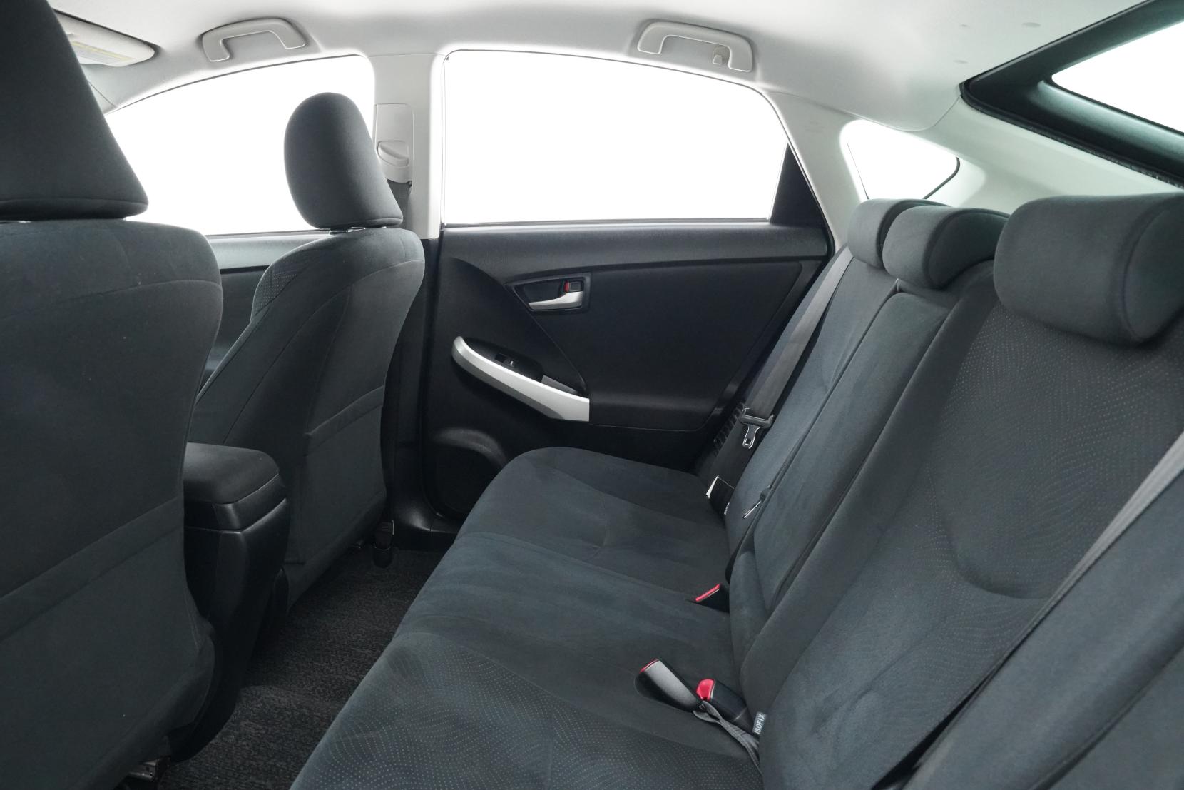 Toyota Prius 1.8 5D S