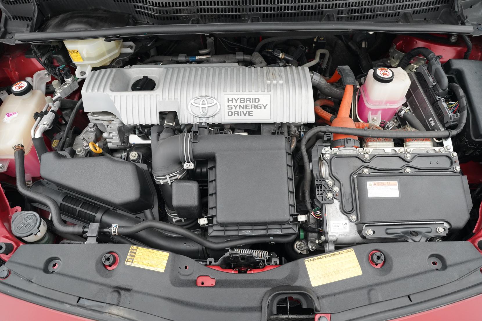 Toyota Prius 1.8 5D S