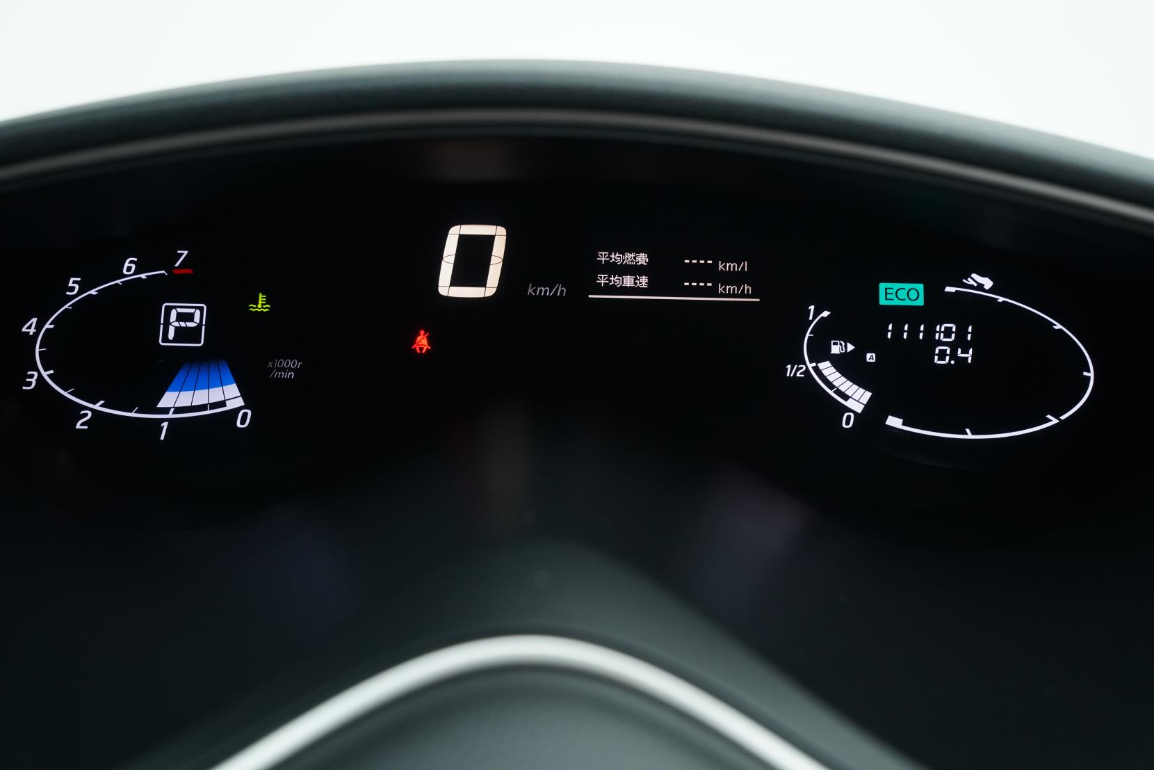 Nissan Serena (1991 – present) 2.0 Hybrid Highway Star V Selection
