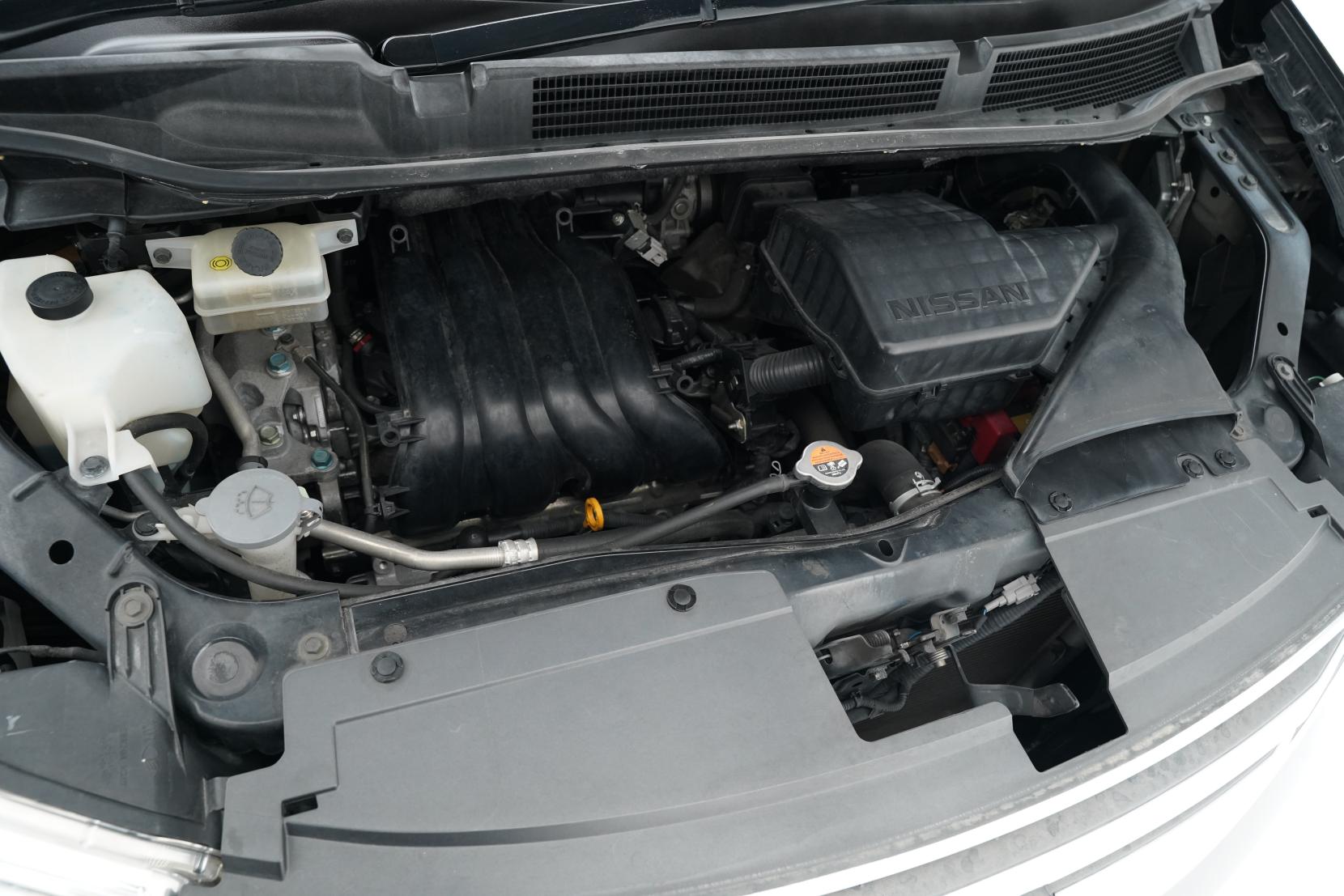 Nissan Serena (1991 – present) 2.0 Hybrid Highway Star V Selection
