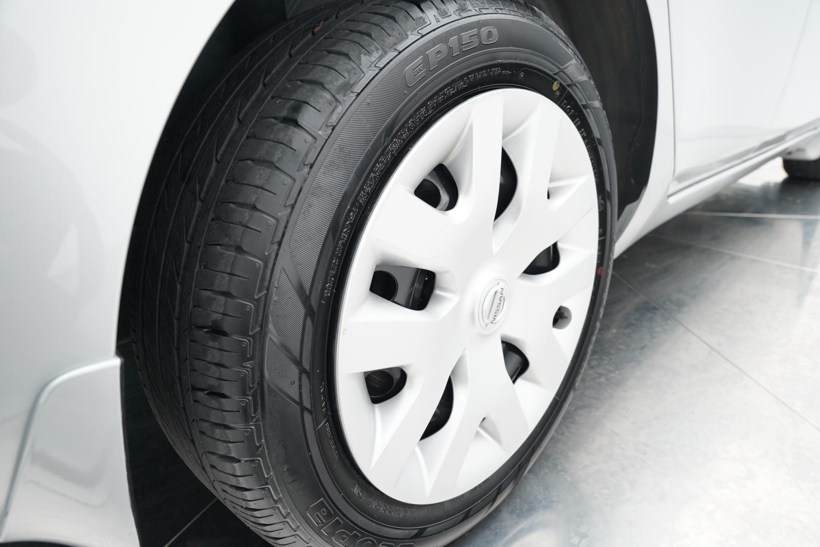 Nissan Leaf 30S 72% SOH