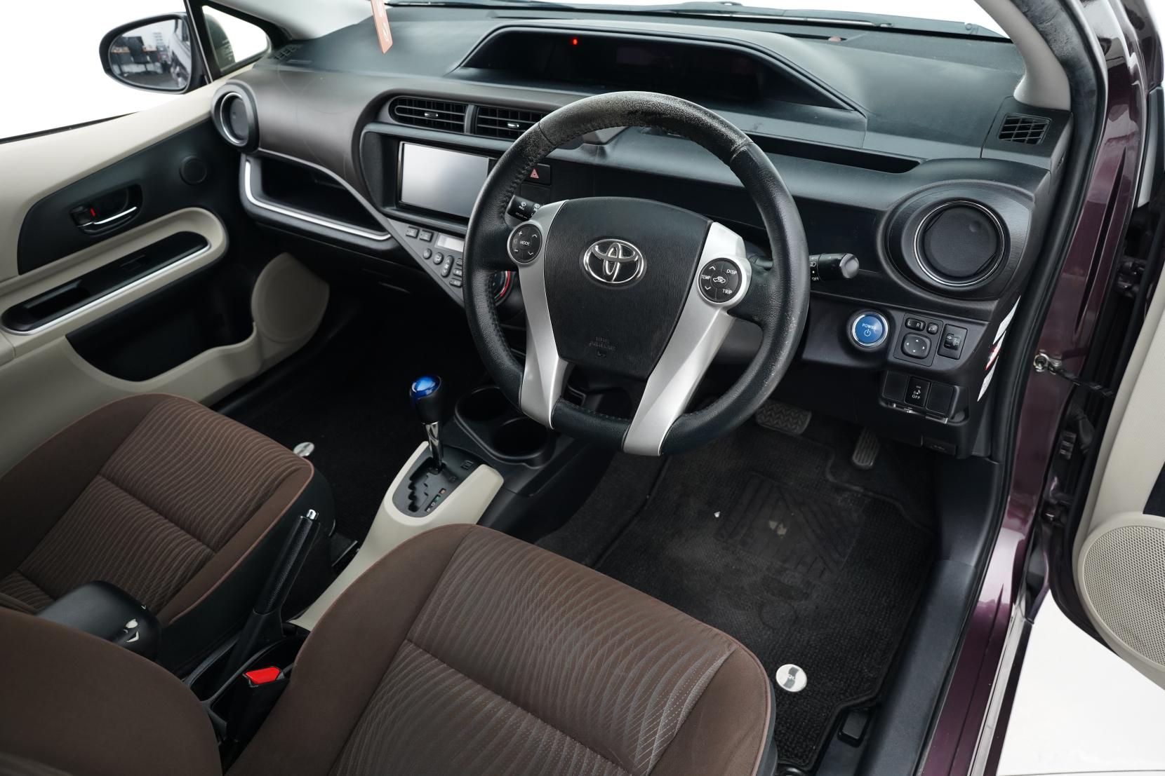 Toyota Aqua 1.5 G PUSH START