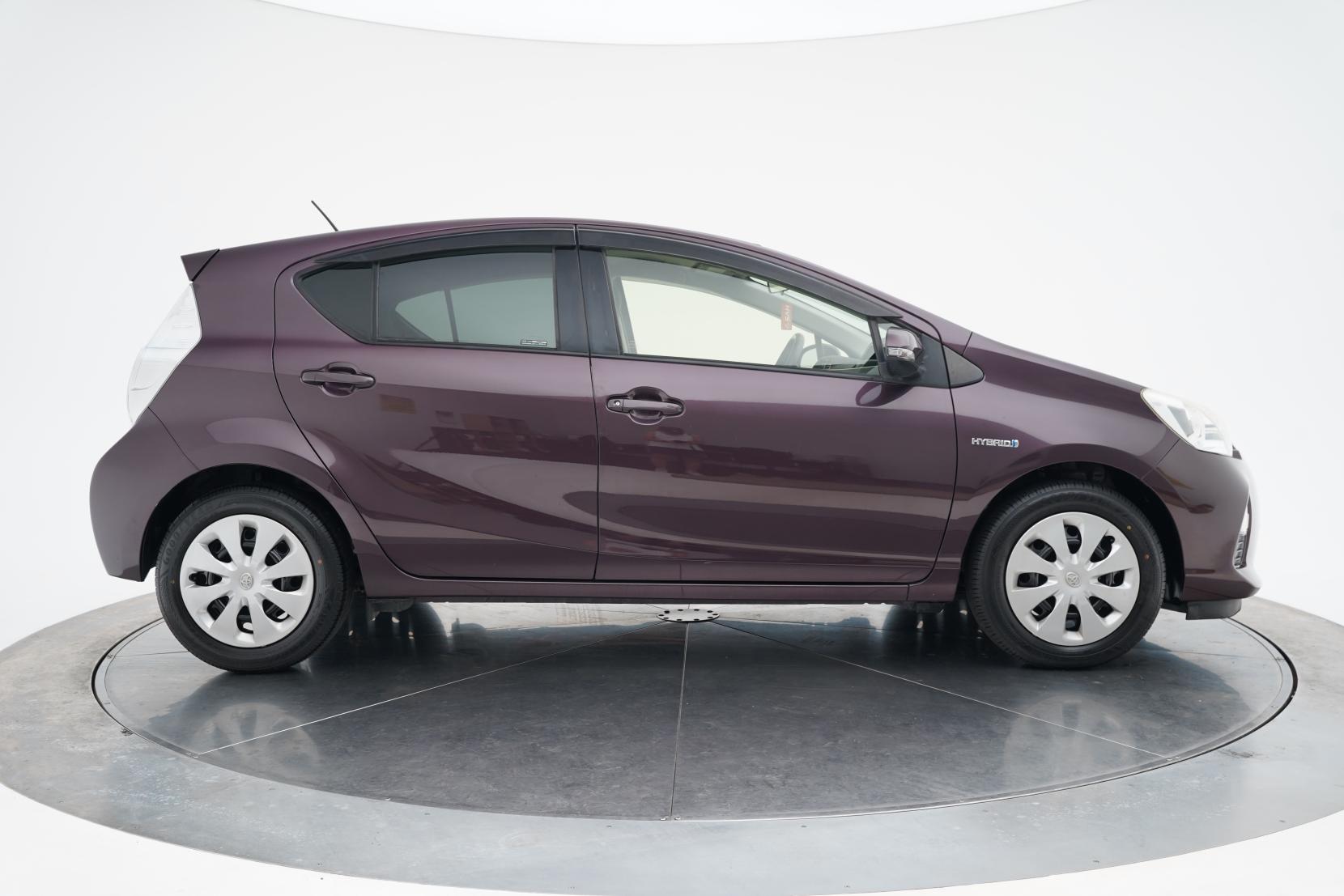 Toyota Aqua 1.5 G PUSH START