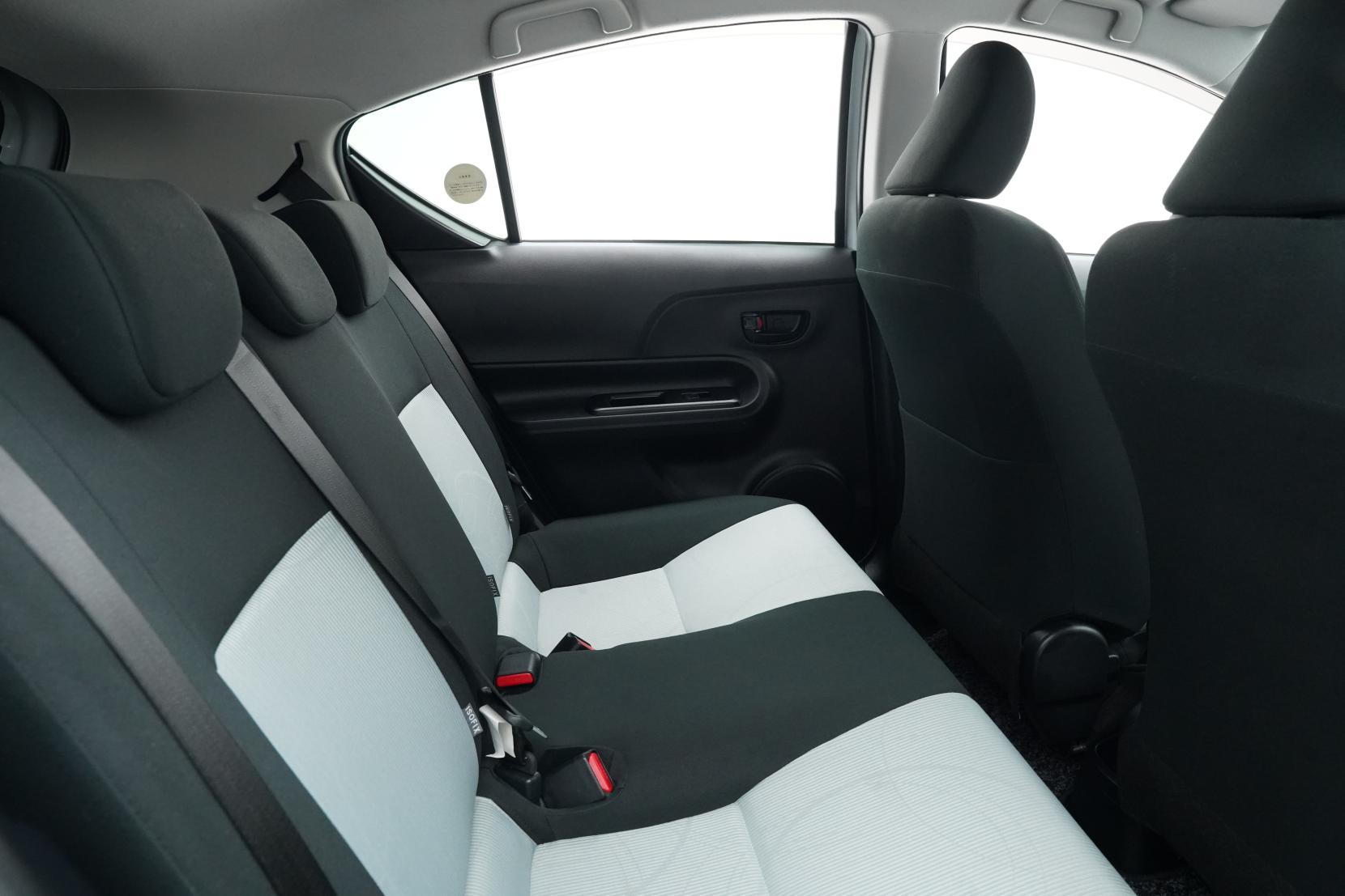 Toyota Aqua 1.5 S Push Start