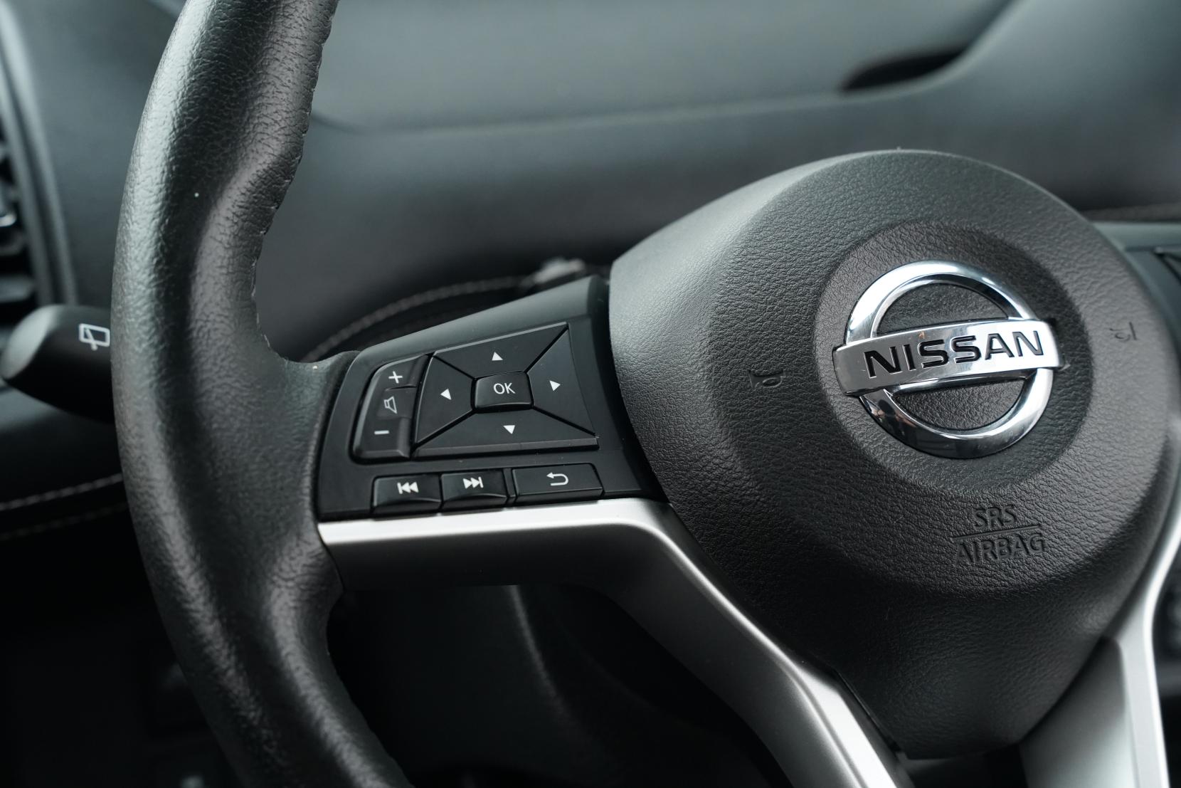 Nissan Serena (1991 – present) 2.0 Hybrid Highway Star 8 Seater