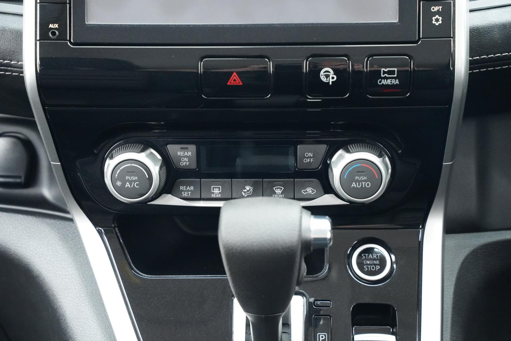 Nissan Serena (1991 – present) 2.0 Hybrid Highway Star 8 Seater