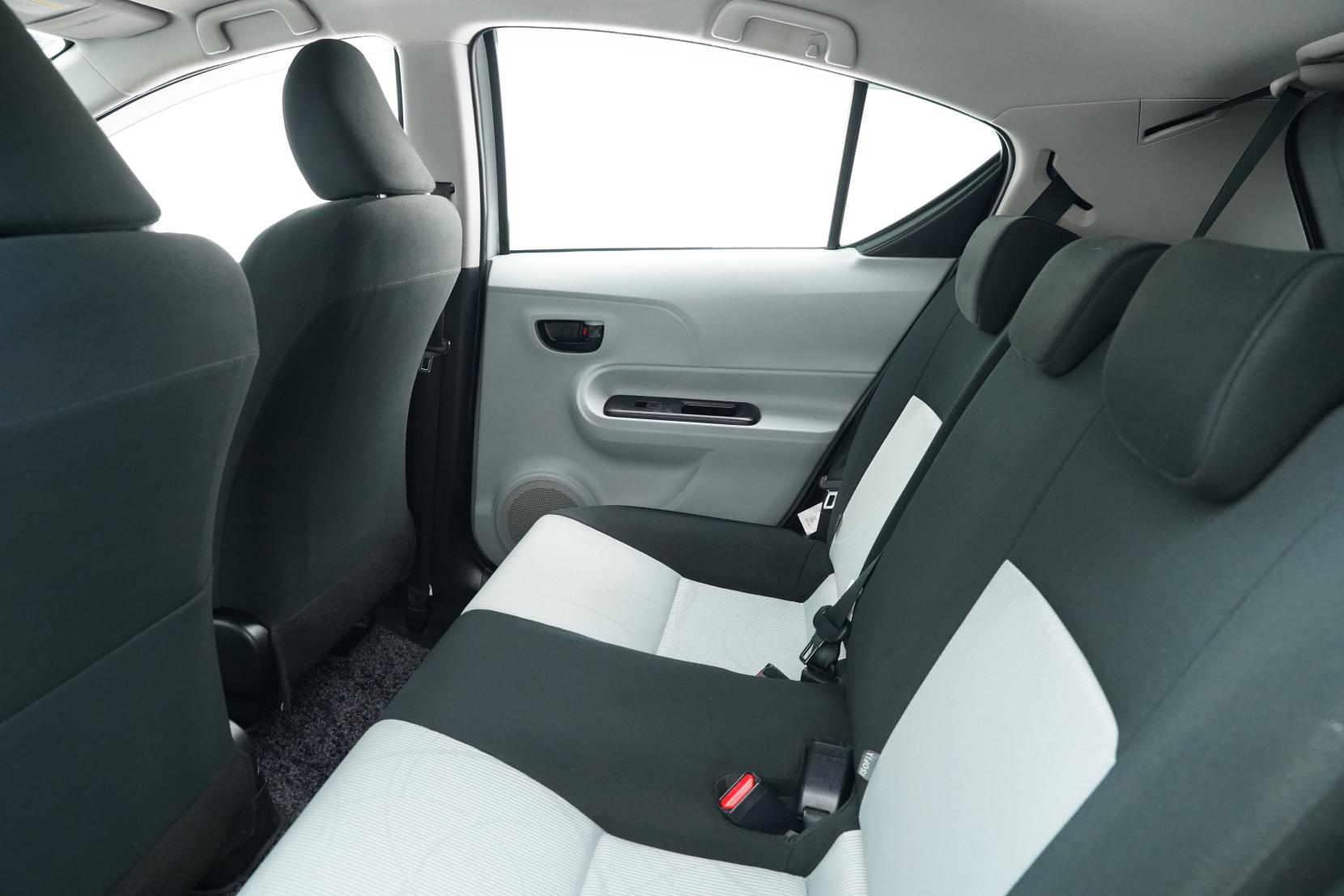 Toyota Aqua 1.5 S Push Start