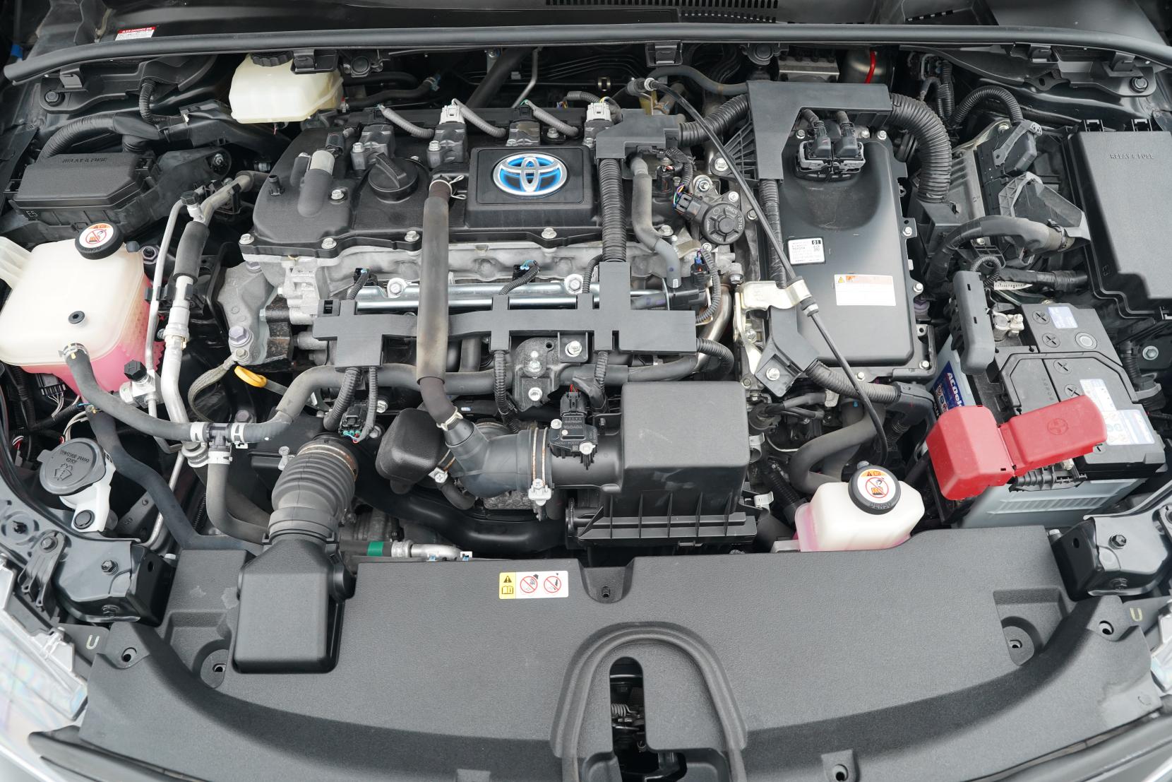 Toyota Corolla 1.8 TOURING HYBRID G-X