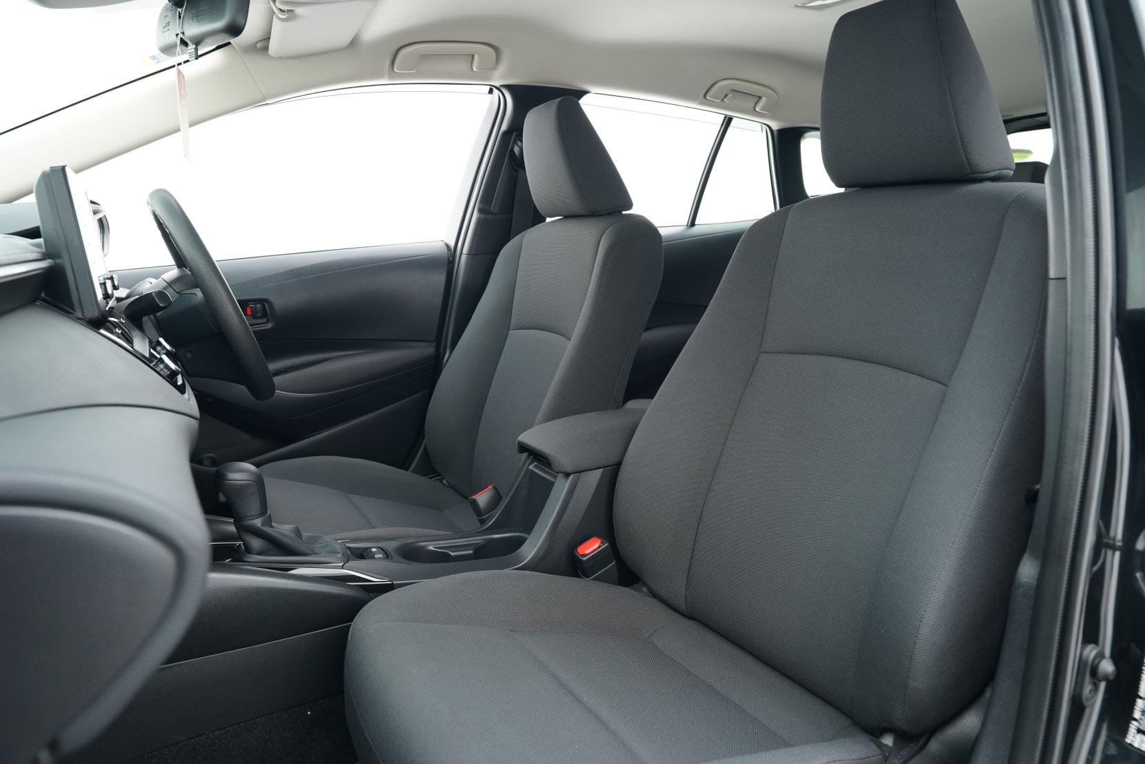 Toyota Corolla 1.8 TOURING HYBRID G-X