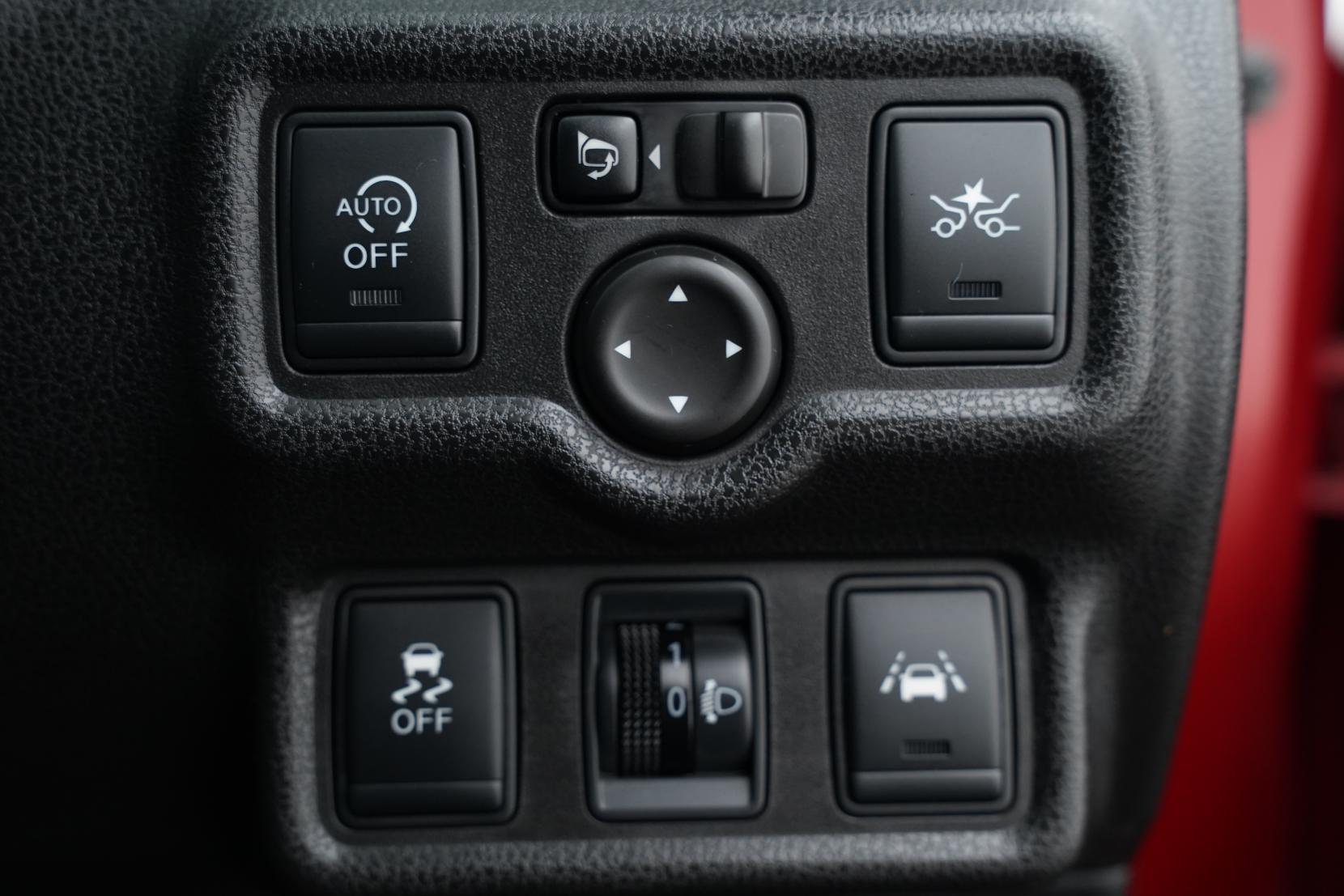 Nissan Note (2004–present) 1.2 X EMERGENCY BRAKE PACKAGE