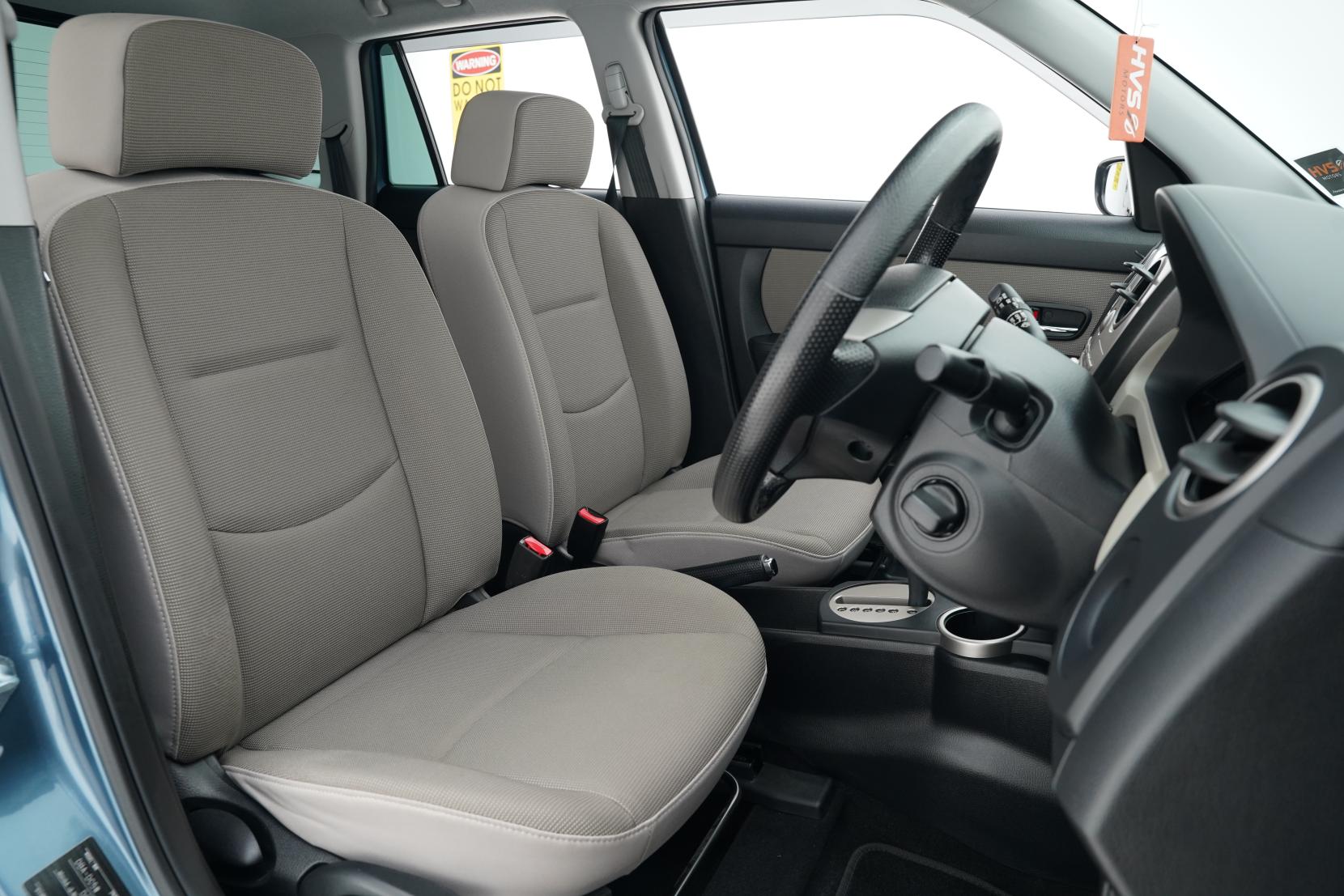 Mazda Verisa 1.5 1.5L Hatch