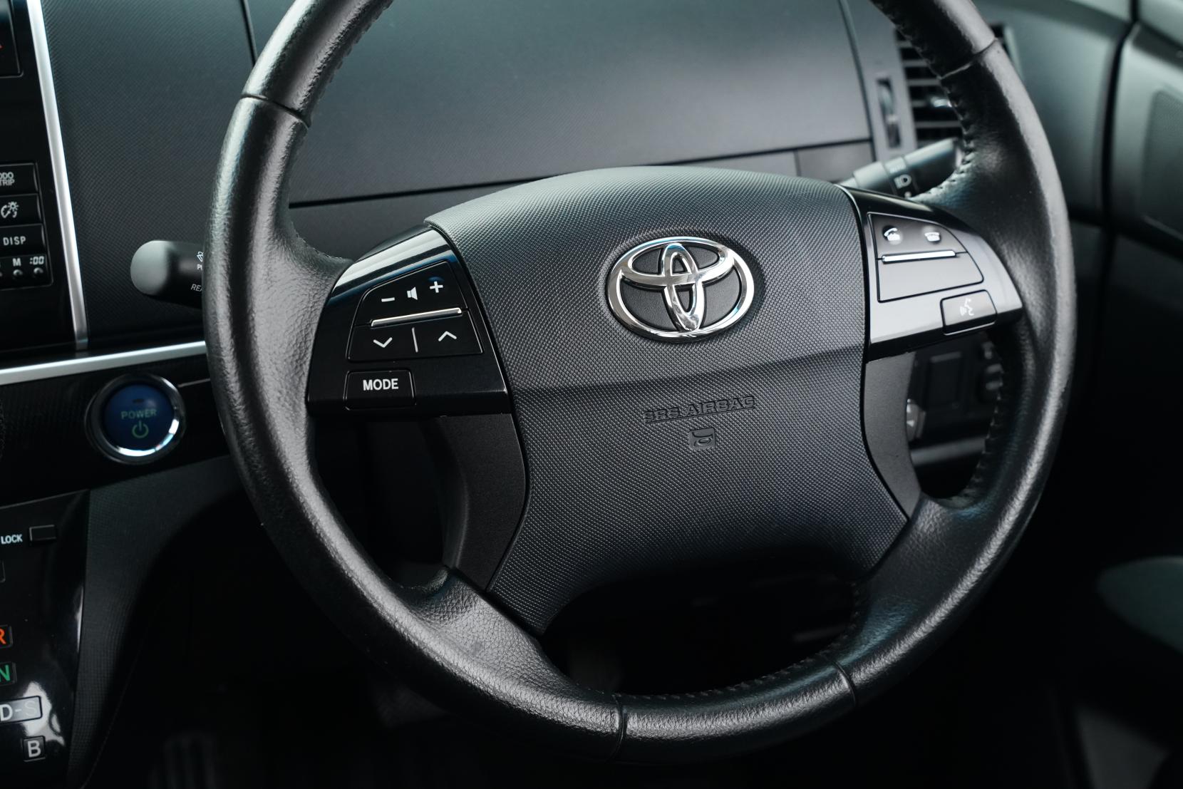 Toyota Estima 2.4 Hybrid 4wd Aeras