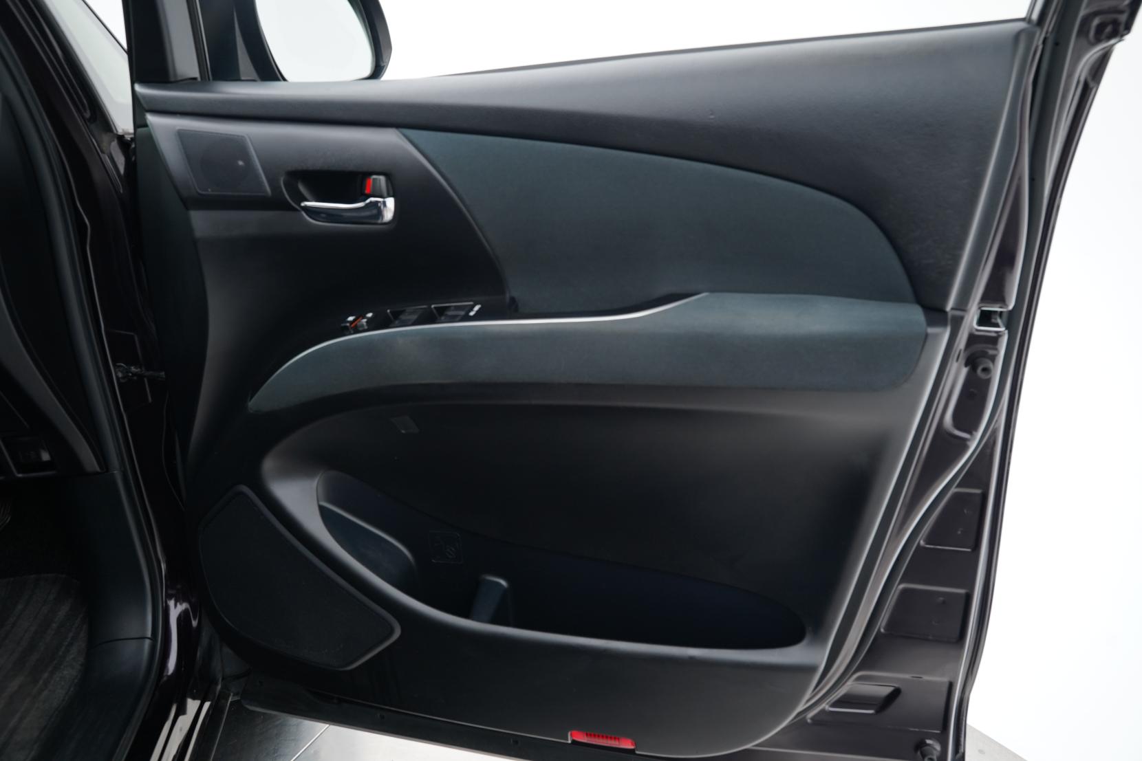 Toyota Estima 2.4 Hybrid 4wd Aeras