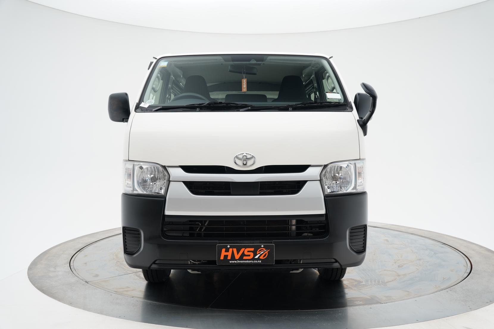 Toyota Hiace 2.0 DX 2.0L 5 Door