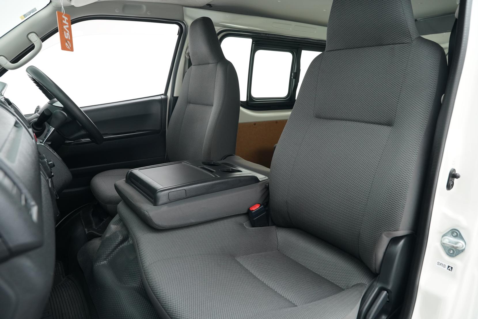 Toyota Hiace 2.0 DX 2.0L 5 Door