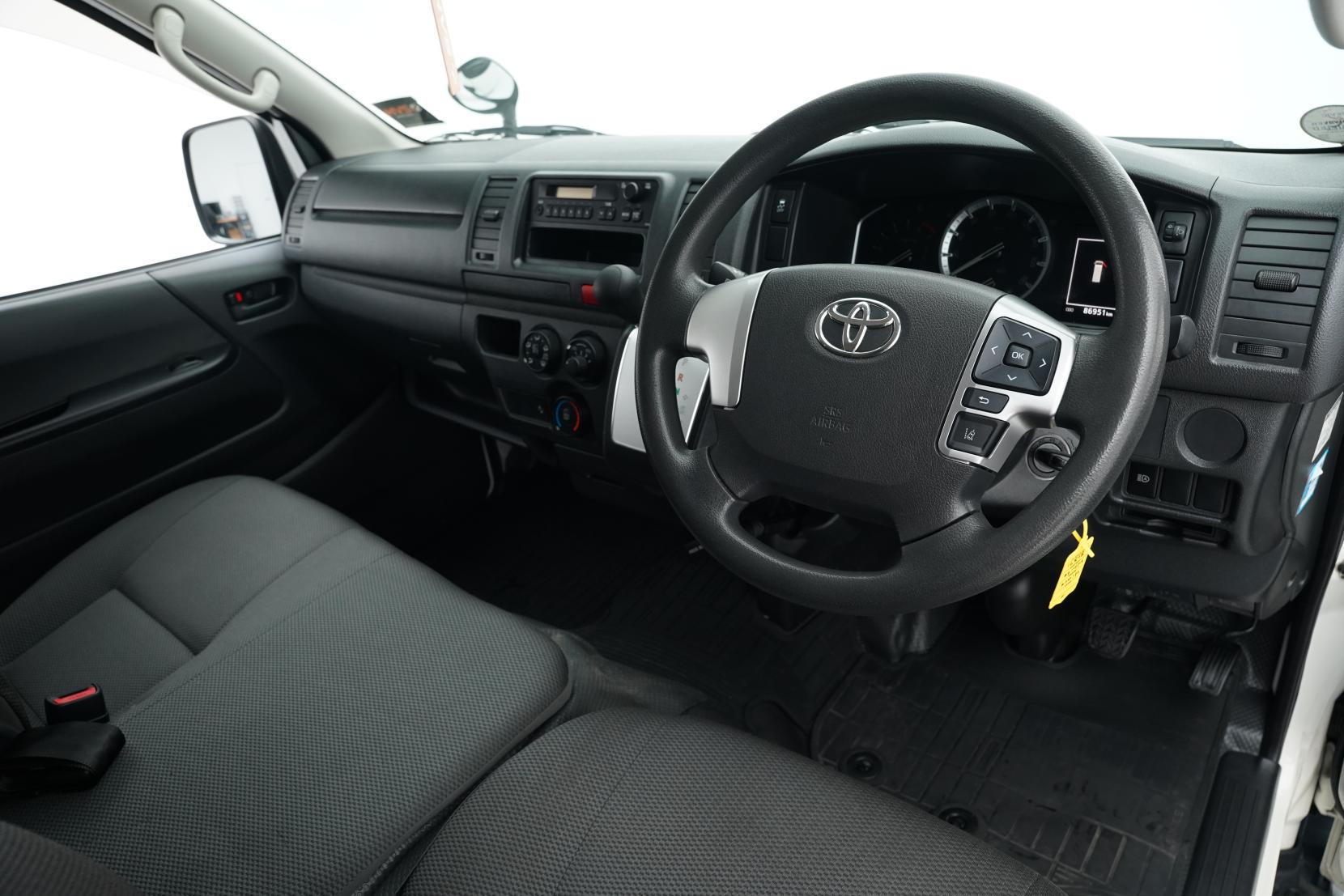 Toyota Hiace 2.0 DX 2.0L 5 Door