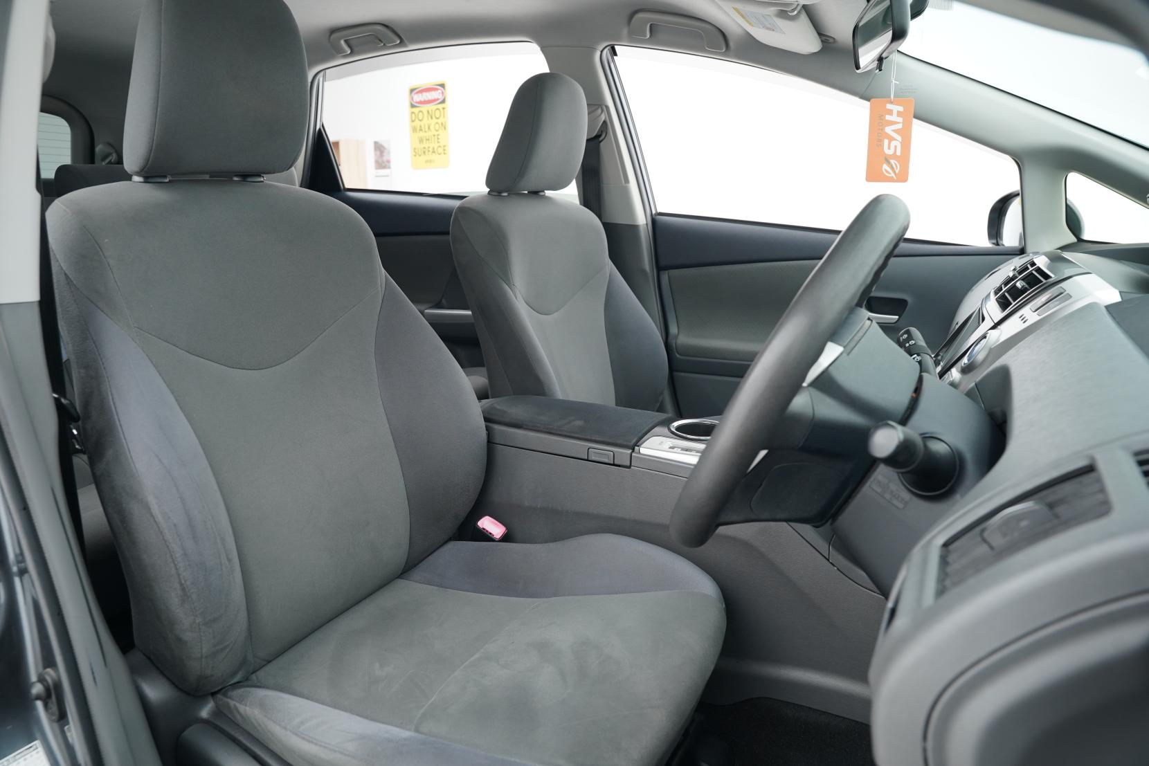 Toyota Prius 1.8 Alpha S 7 Seater