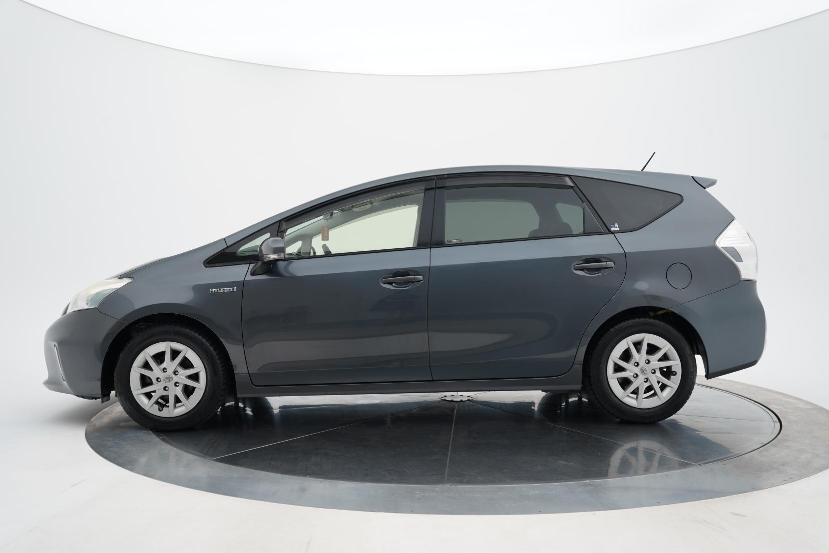 Toyota Prius 1.8 Alpha S 7 Seater