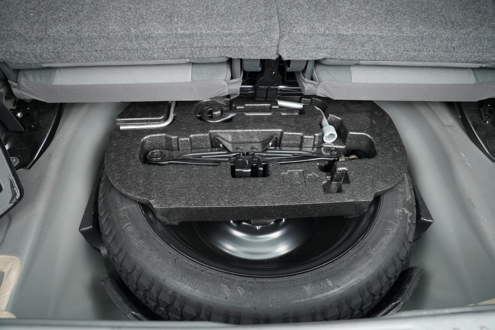 Toyota Prius 1.8 Alpha S 7 Seater