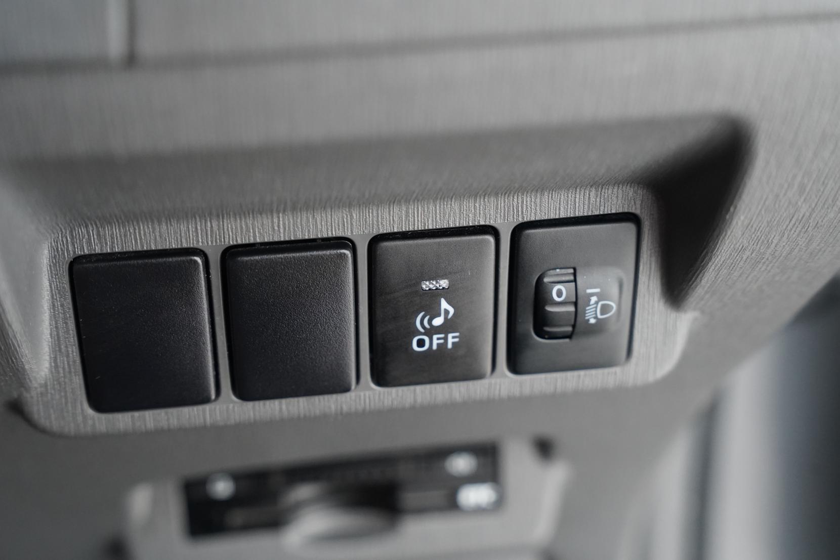 Toyota Prius 1.8 Alpha S 7 Seater