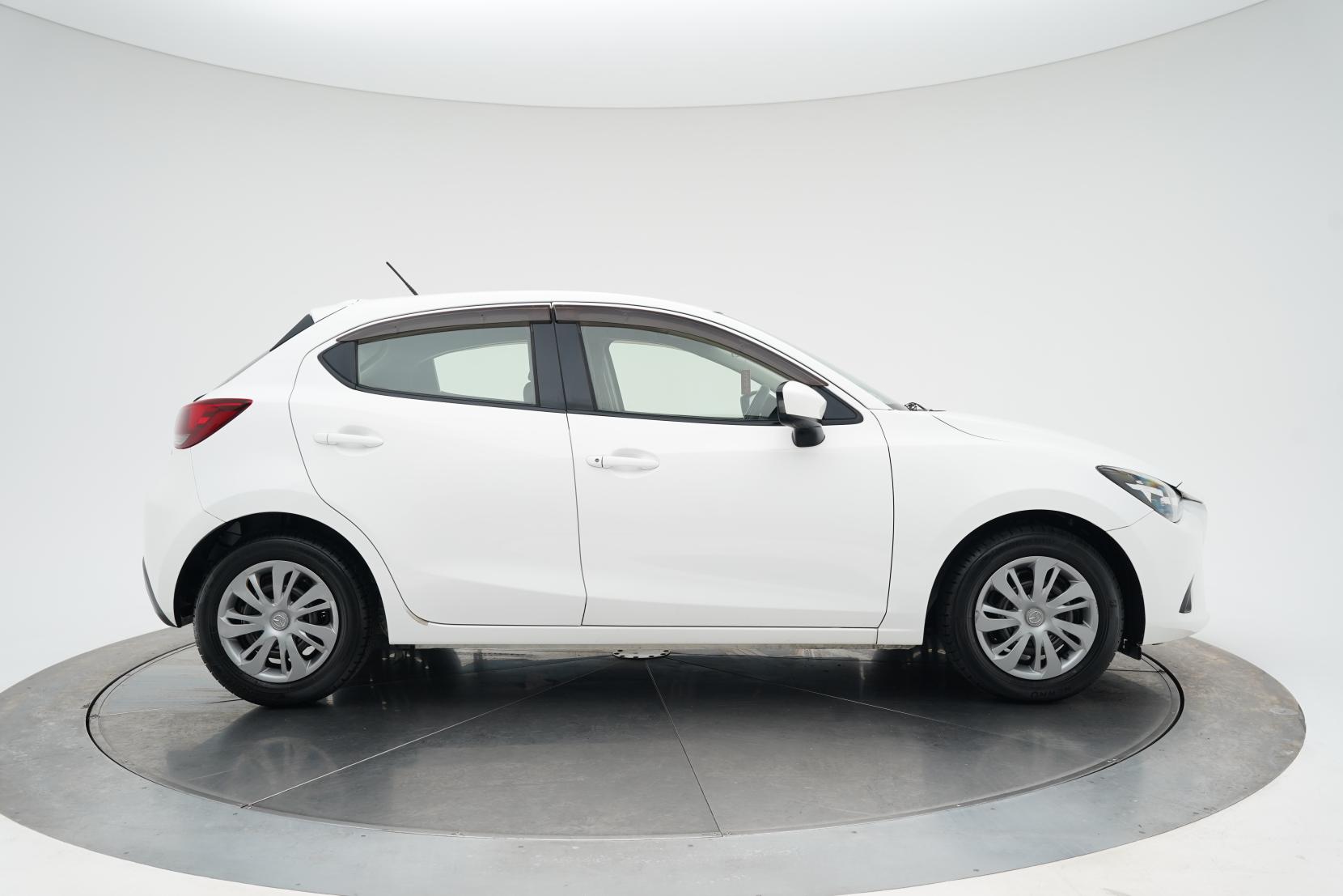 Mazda Demio 1.3 13C
