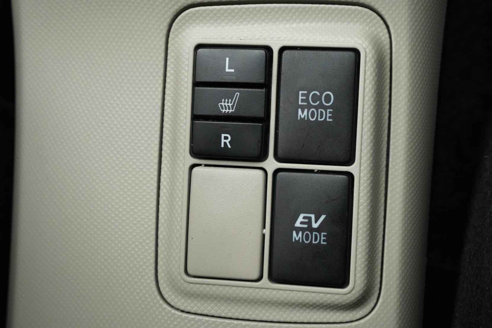 Toyota Aqua 1.5 G PUSH START