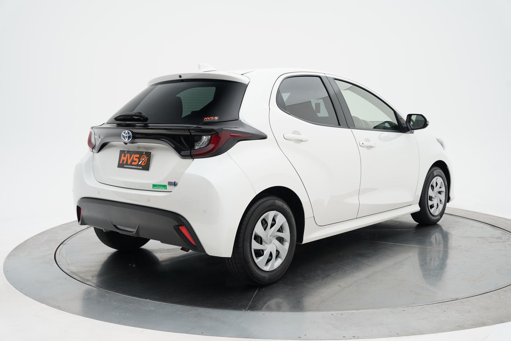Toyota Yaris Hybrid X